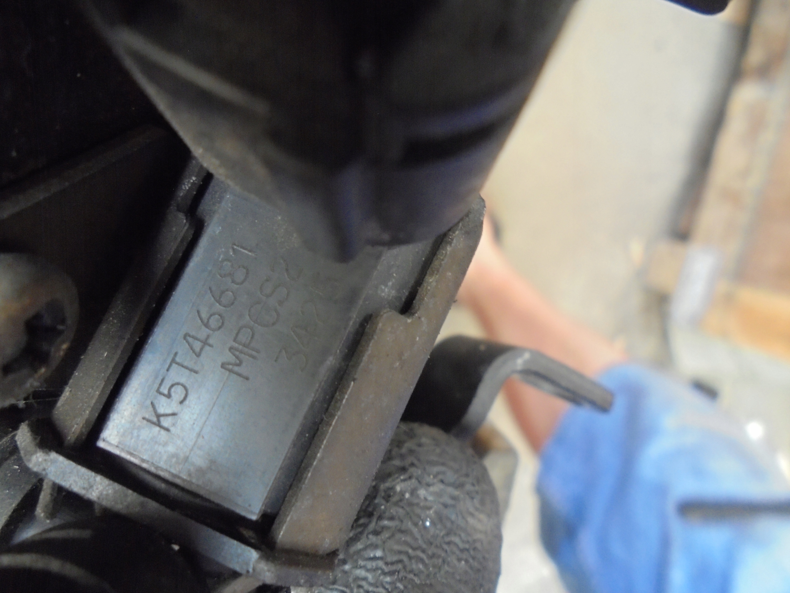 ZAWÓR PODCIŚNIENIA K5T46681 HONDA ACCORD VII Producent części Honda OE