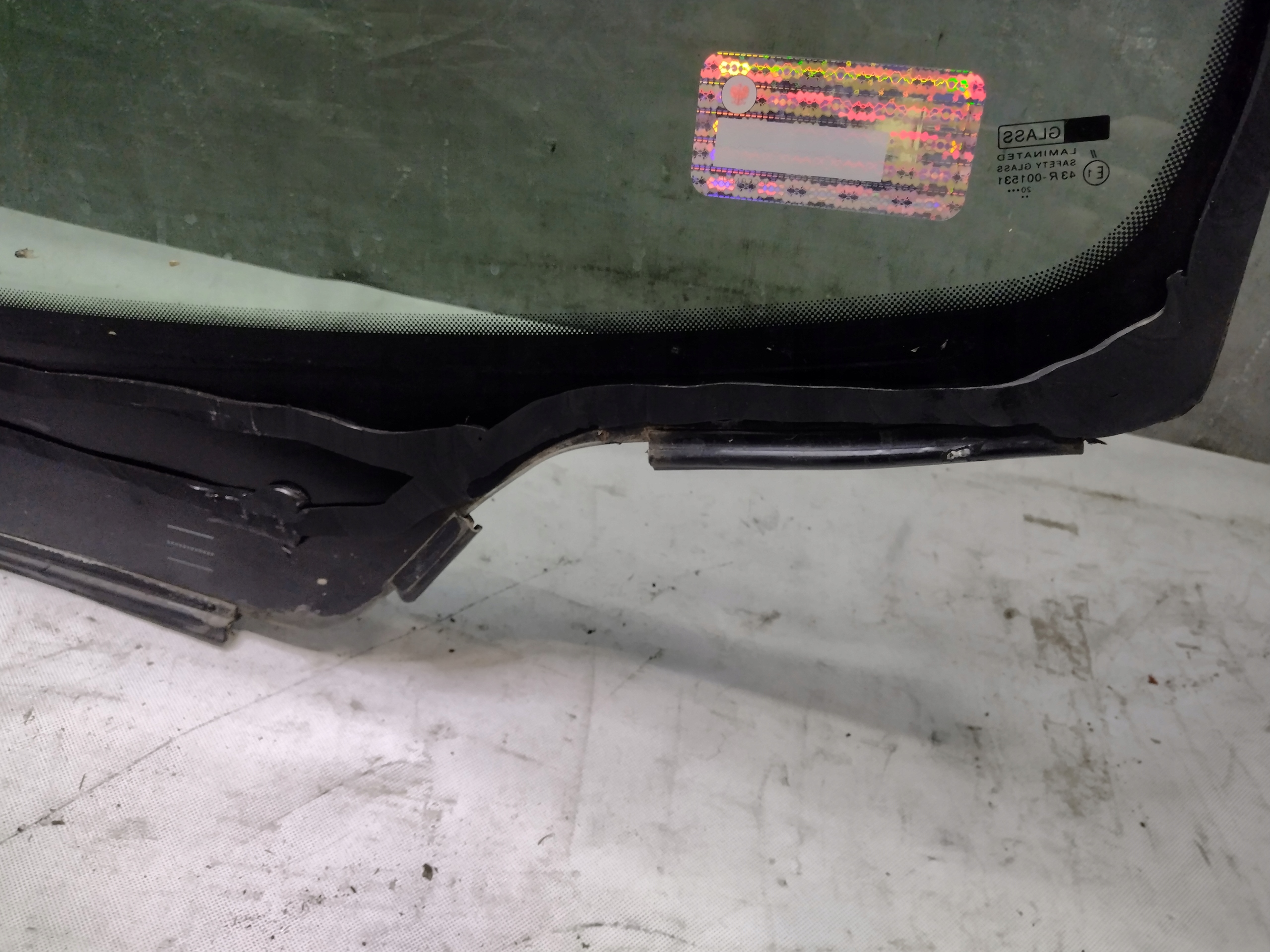 window iron Citroen C4 and 1 5D