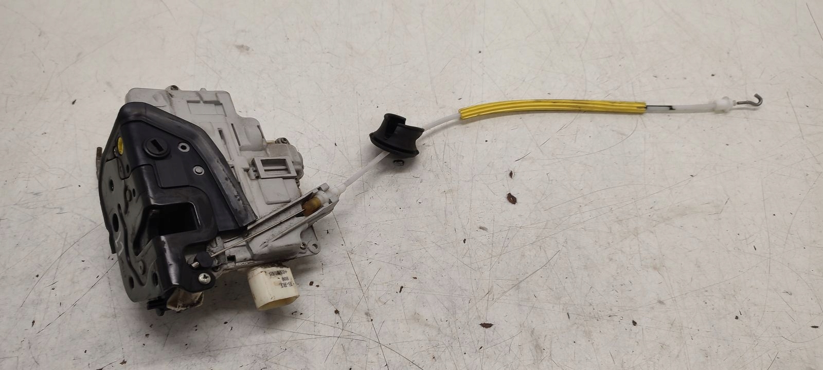 lock door rear part rear left Audi A4 B7 1,8T