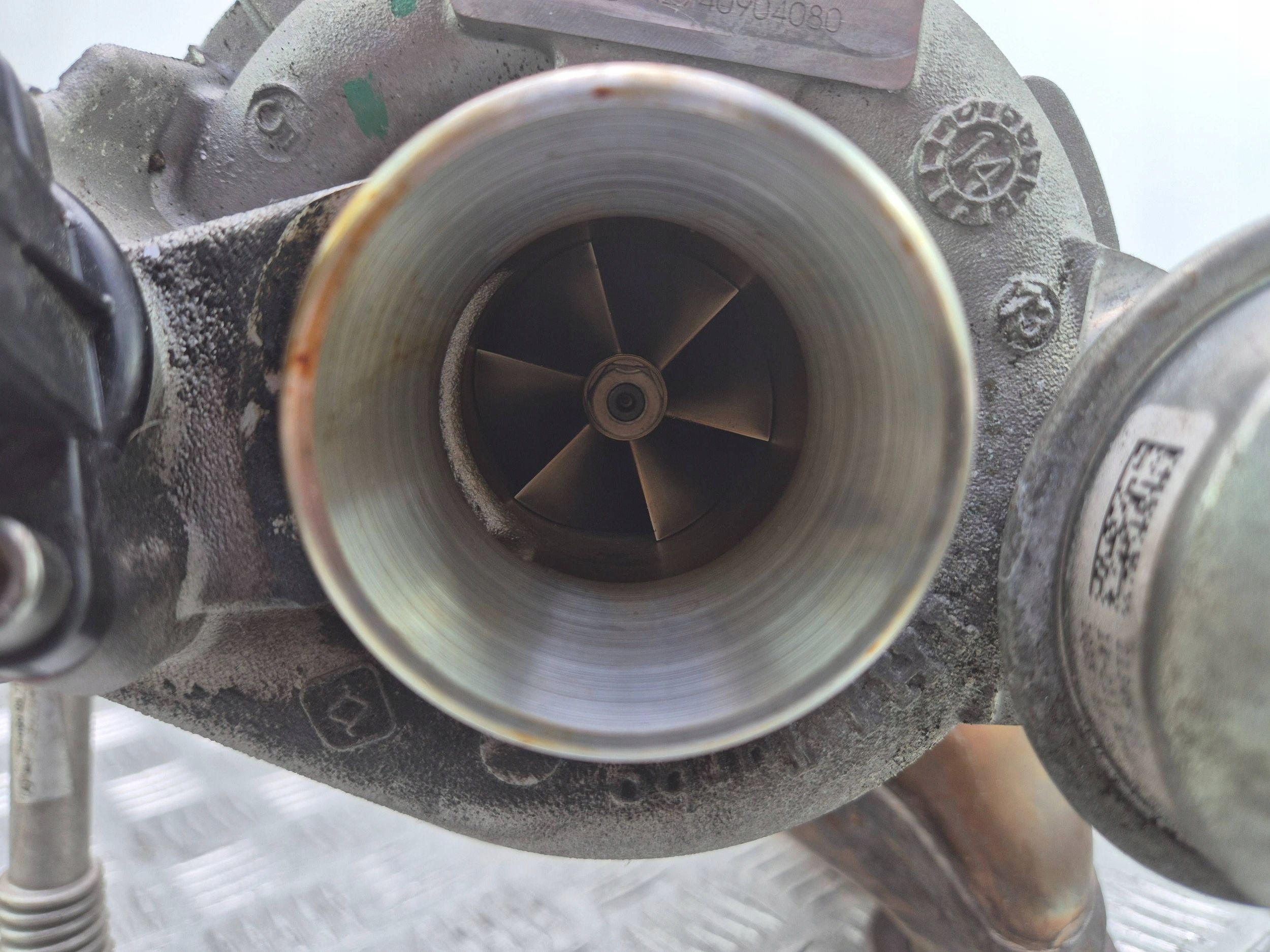 Mercedes E200 CGI W212 compressor A2740904080 274.920