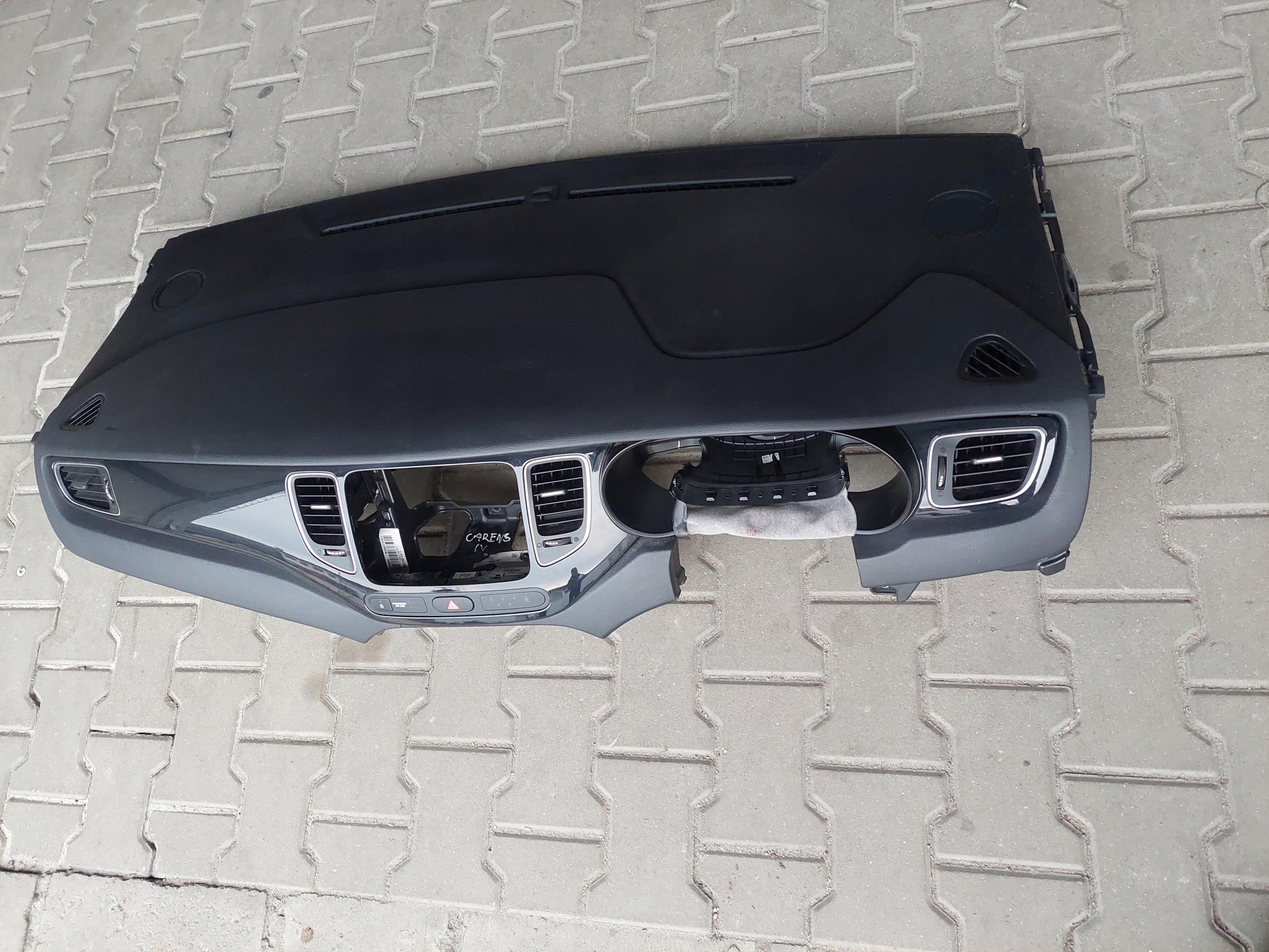 dashboard console cockpit DASHBOARD UK ANGLIK KIA CARENS IV