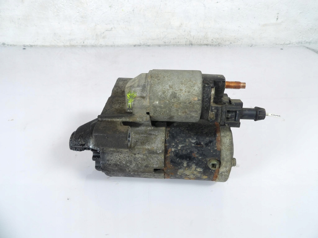 CITROEN DS5 1.6THP starter M000T32271