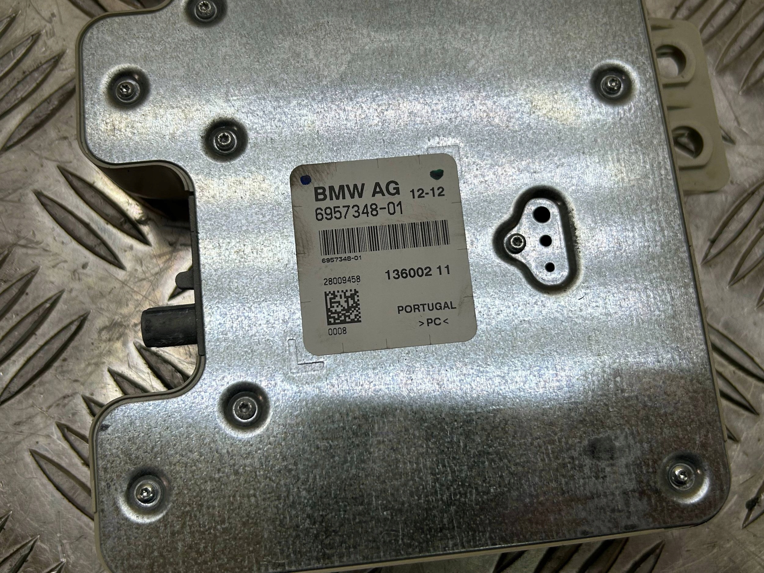 amplifier anteny BMW 6 F06 Gran coupe 2013 6957348