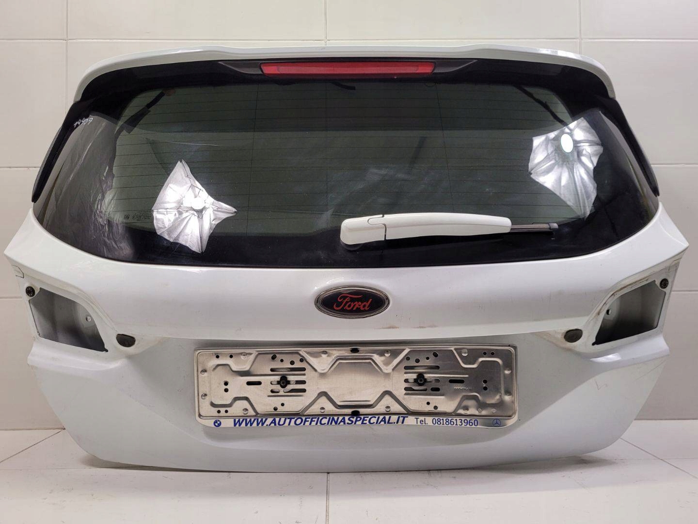rear trunk door boot Ford Fiesta 7 2019