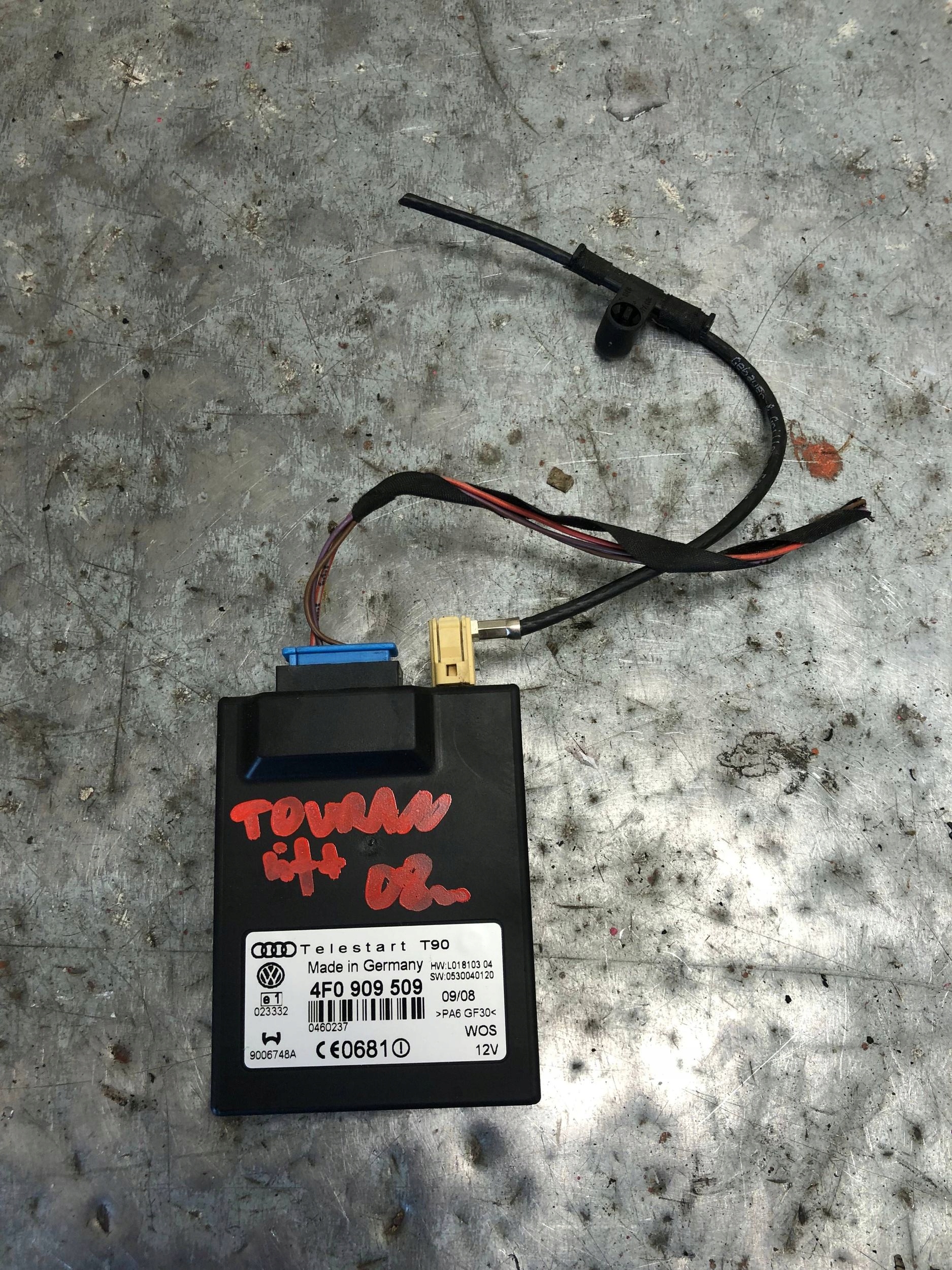 module control unit WEBASTO VW TOURAN and LIFT 4F0909509