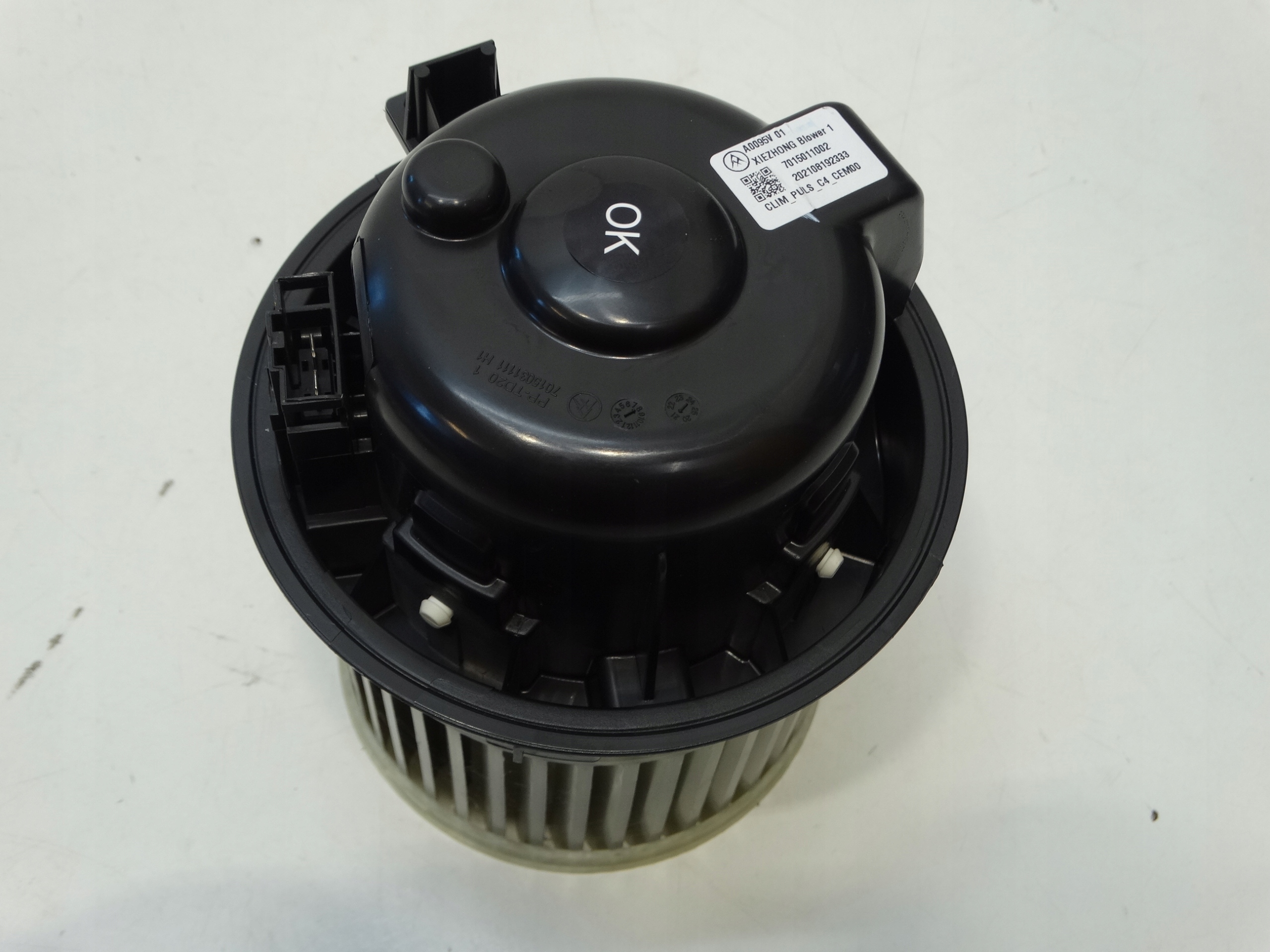 ventilátor topení CITROEN C4 III 2020R.- A0095V 70150110002