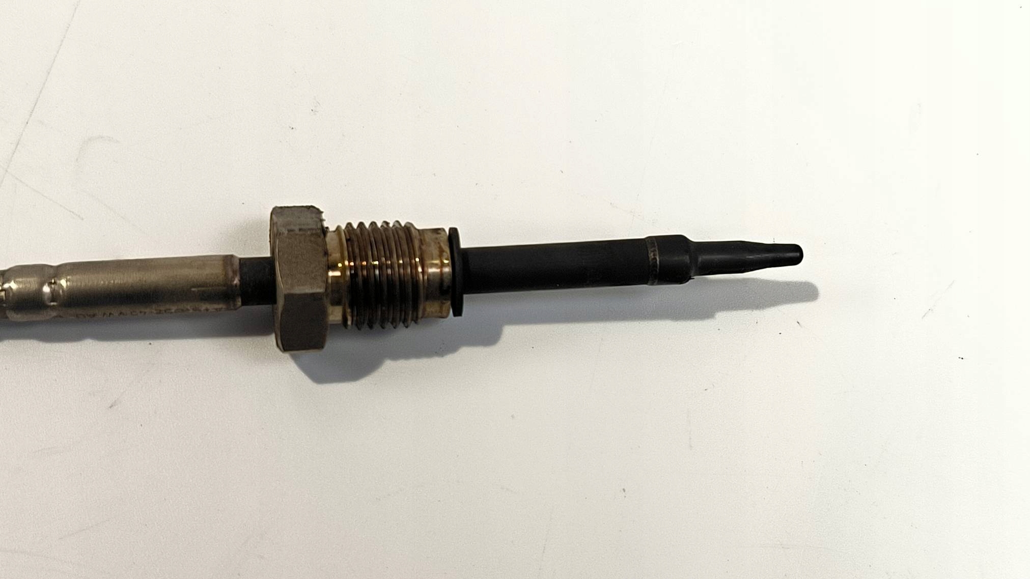 Sensor TEMPERATURY Gase 05L906088AK VOLKSWAGEN PASSAT B8