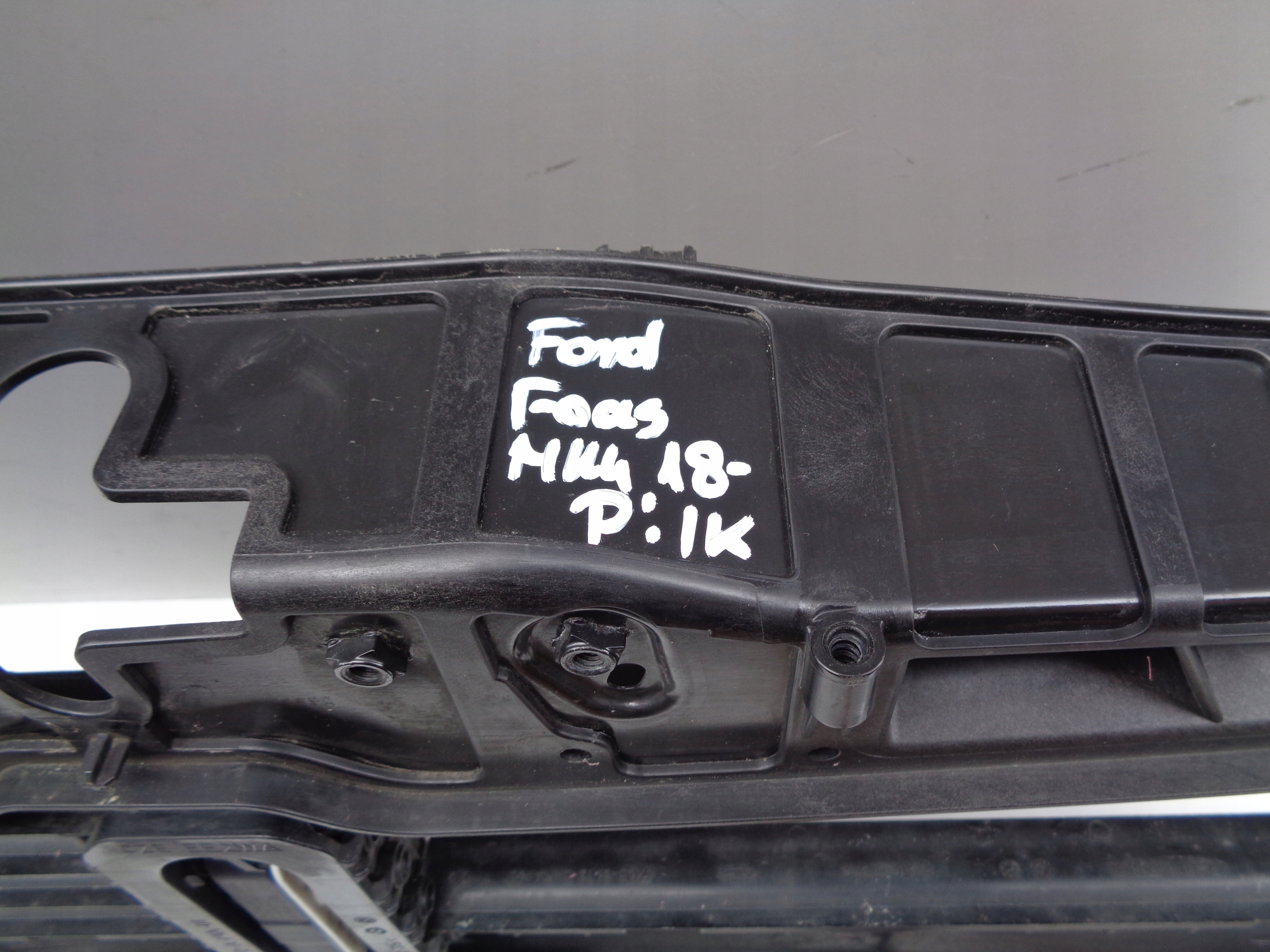 bar, wall front FORD FOCUS MK4 18