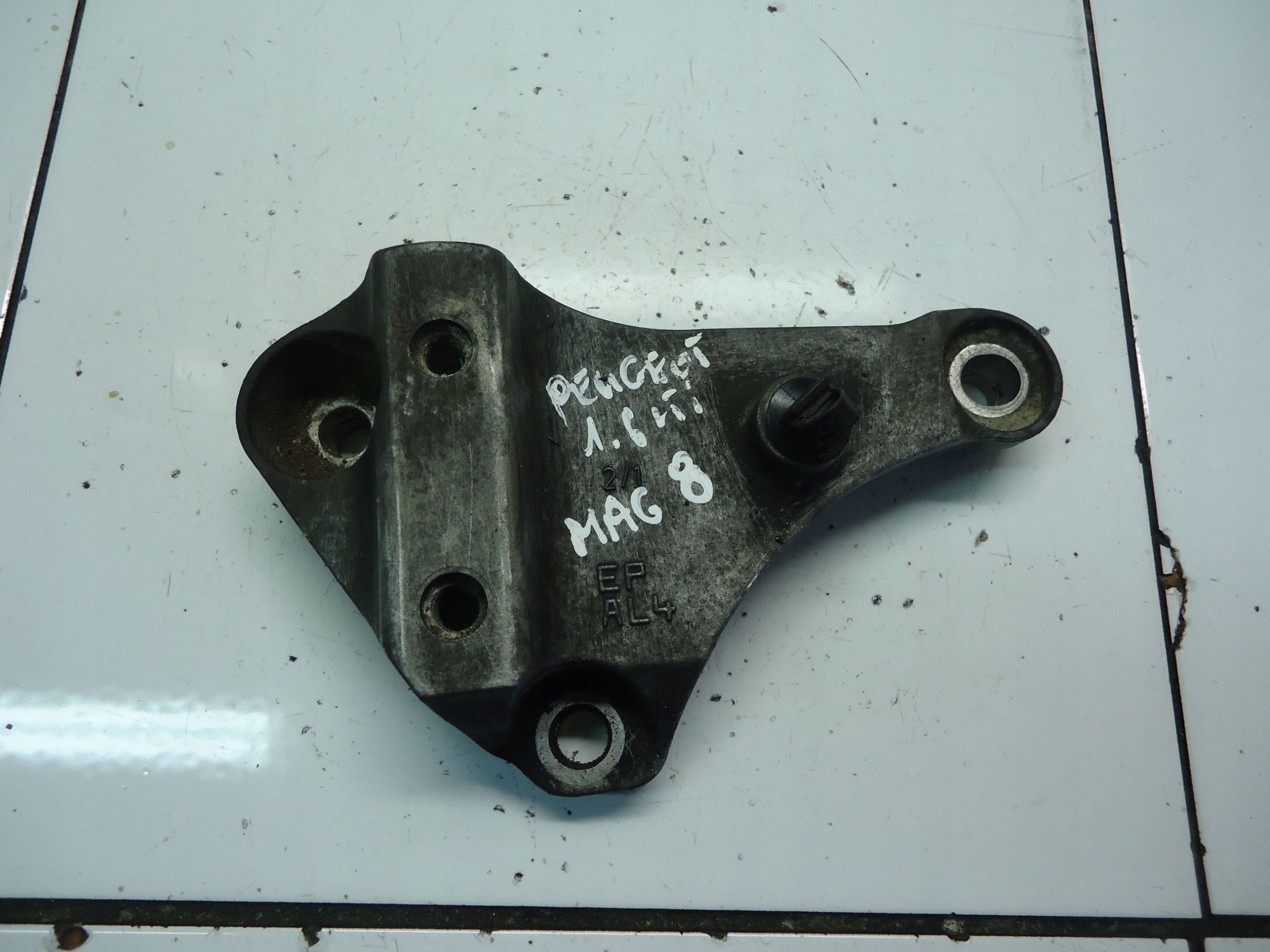 PEUGEOT MINI 1.6VTI 1.6 VTI Getriebehalter