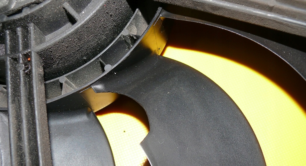 ventilator hladnjaka vode AUDI A8 D2 3.3 TDI LIFT 4D0121308