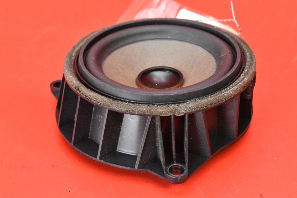 speaker right front 9286367 BMW X5 F15 13-18