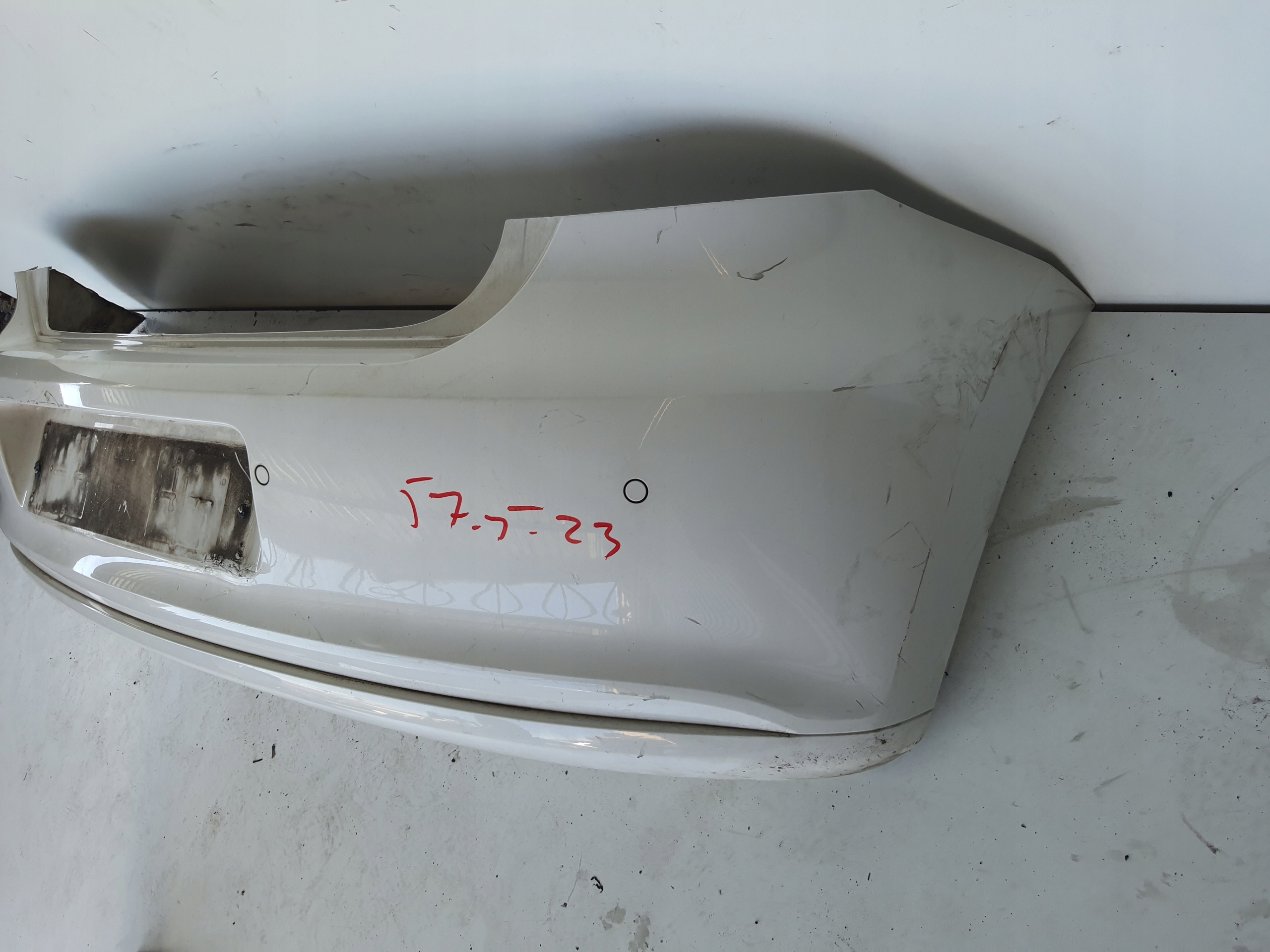 VOLKSWAGEN POLO V 6R 08-14 bumper + PDC LB9A