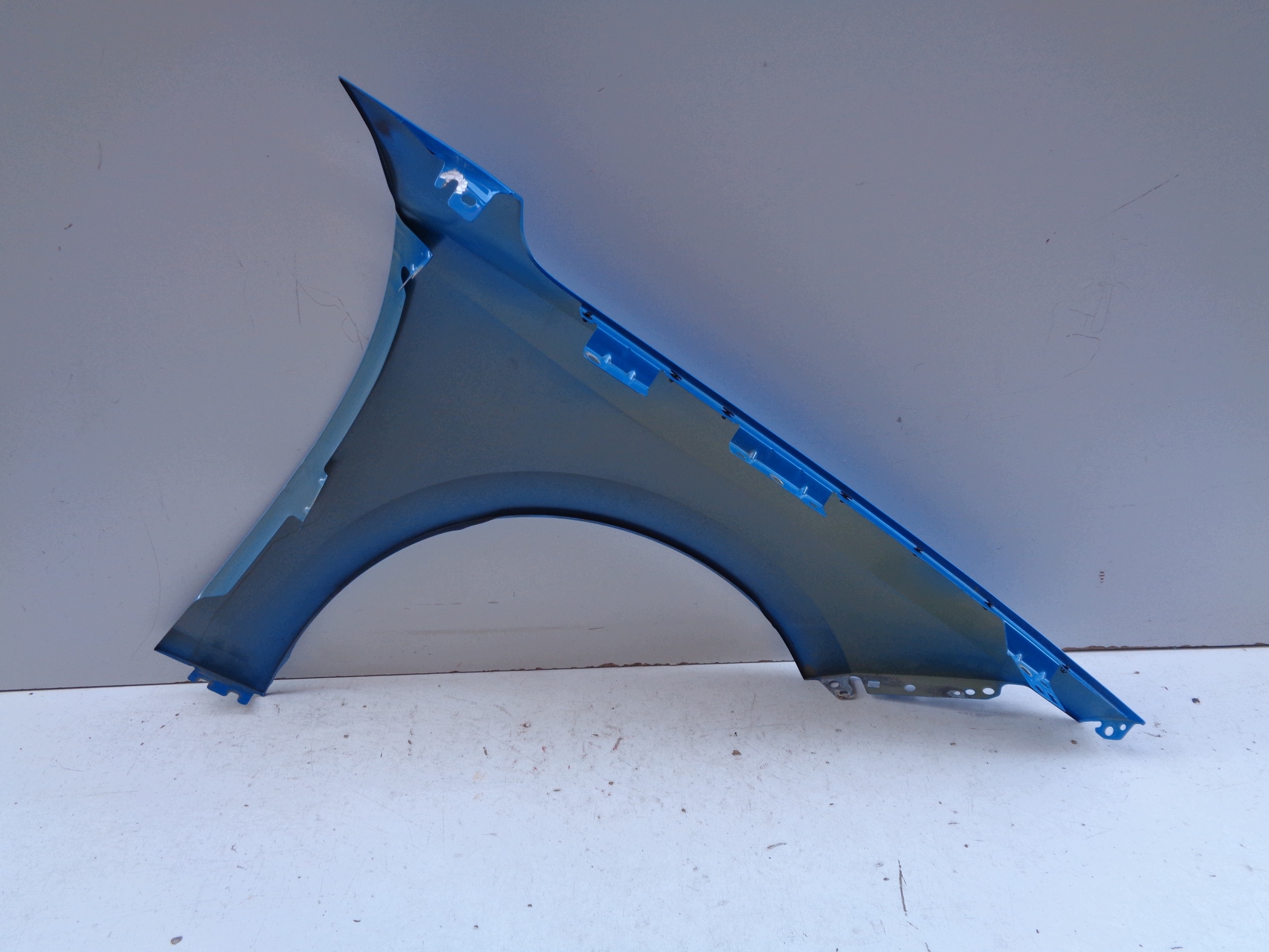 fender left front OPEL ASTRA V 6I L 22- NR 54015