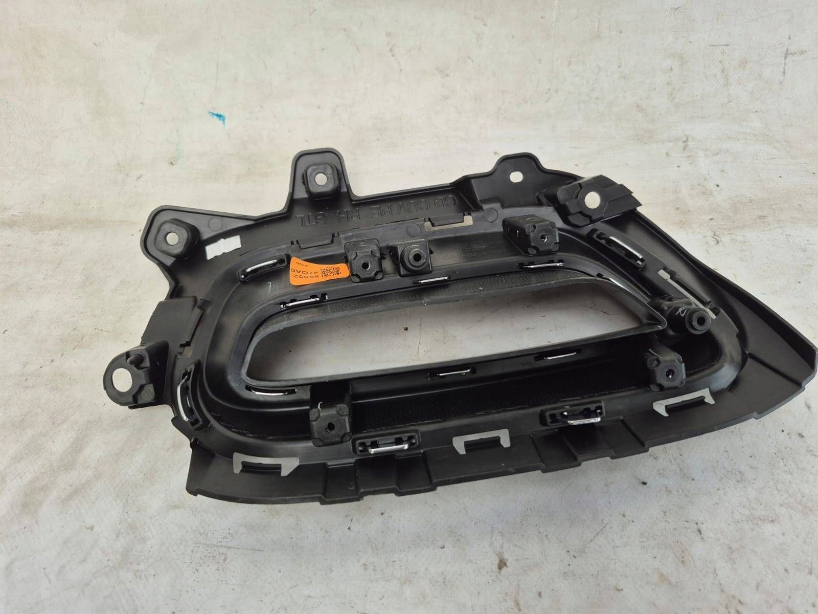 KIA XCEED GT-LINE 22- LIFT grid of a bumper right front front