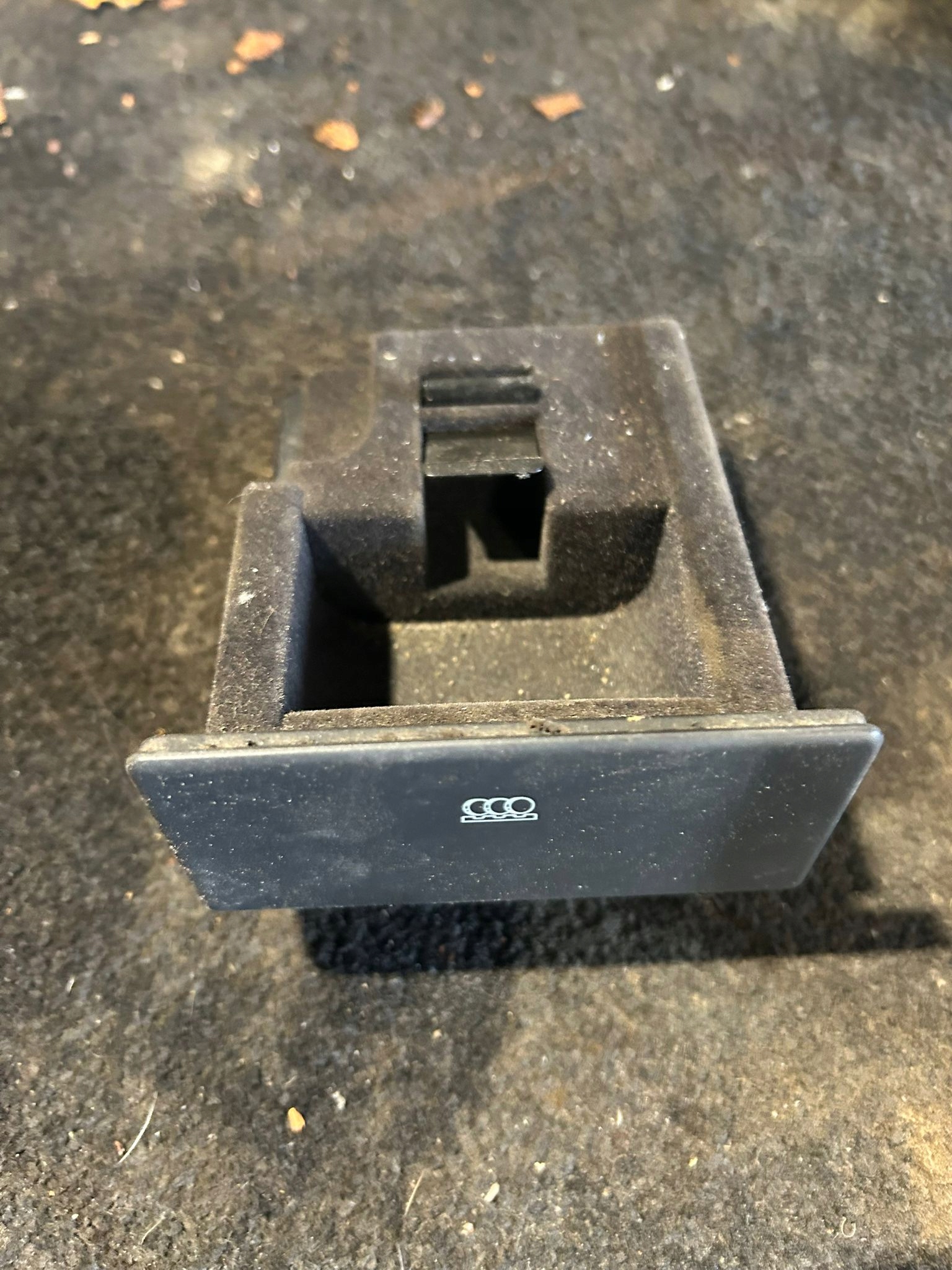 бардачок консоли LAND ROVER Discovery 2 II