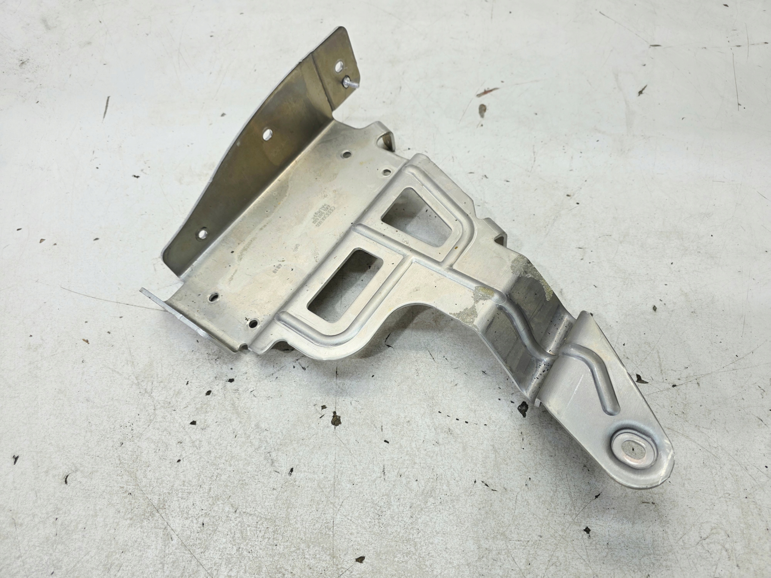 bracket holder STEROWNIKA AUDI A6 C8 4K0907682