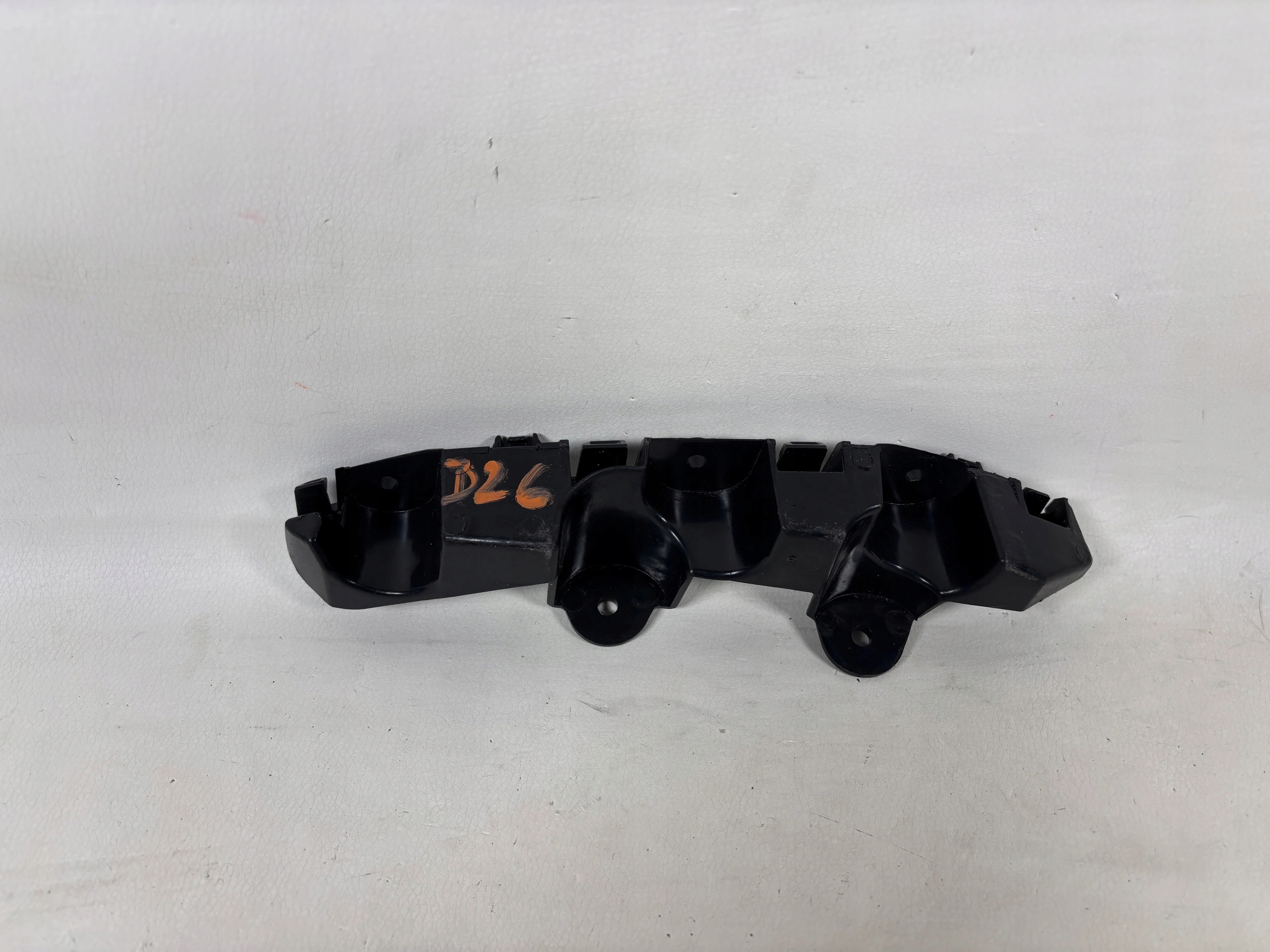 Dacia Duster bumper bracket right front 622221036R