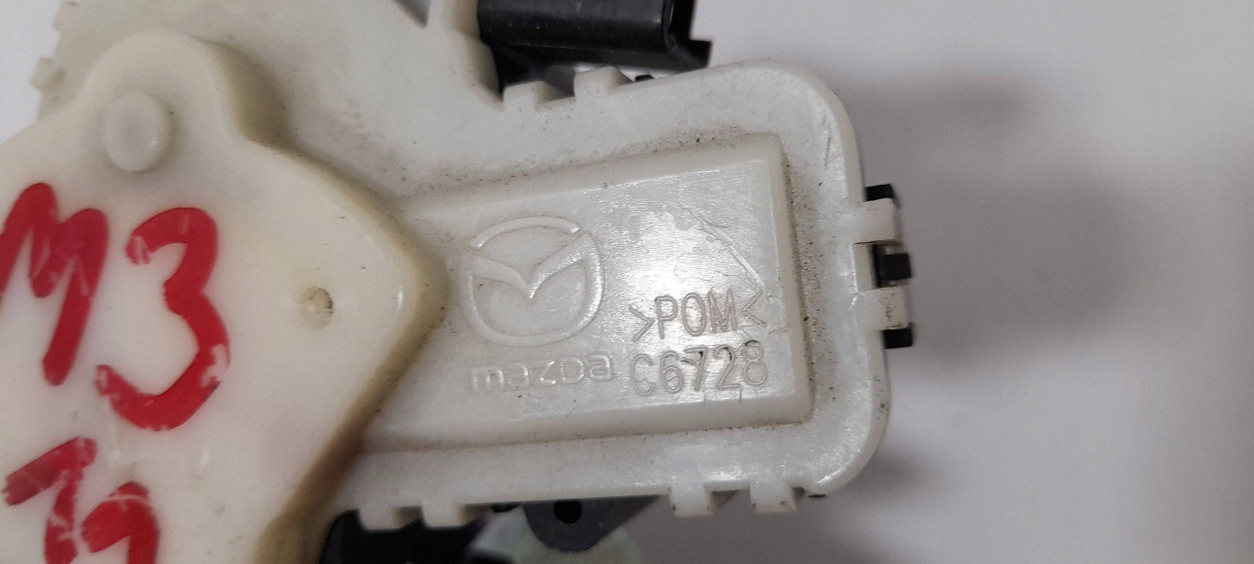 Mazda 3 BL amek bonnet boot C6728 (ZB328)