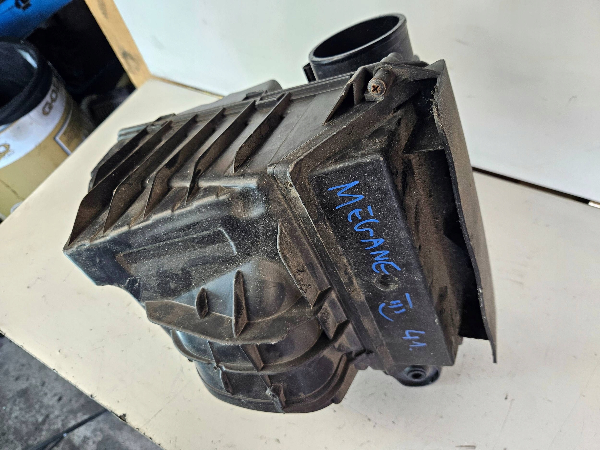 Renault Megane III 3 09- 8200947663 Gehäuse filter luft Luftmassenmesser