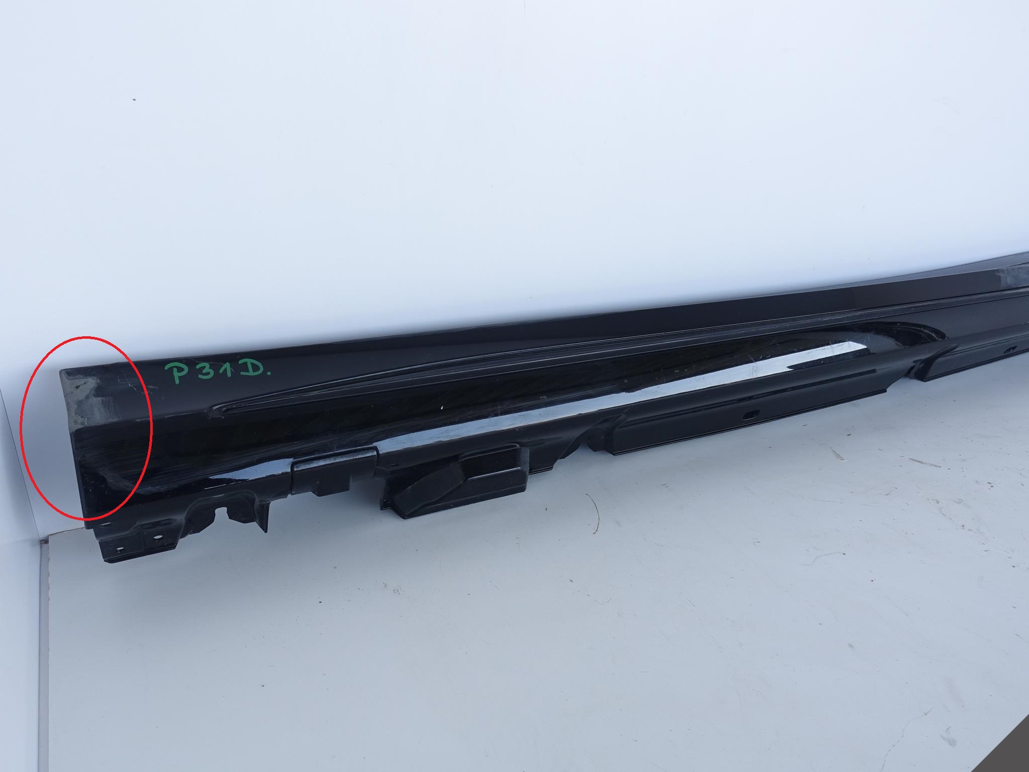 MERCEDES C-KLASA AMG W205 S205 moulding threshold right
