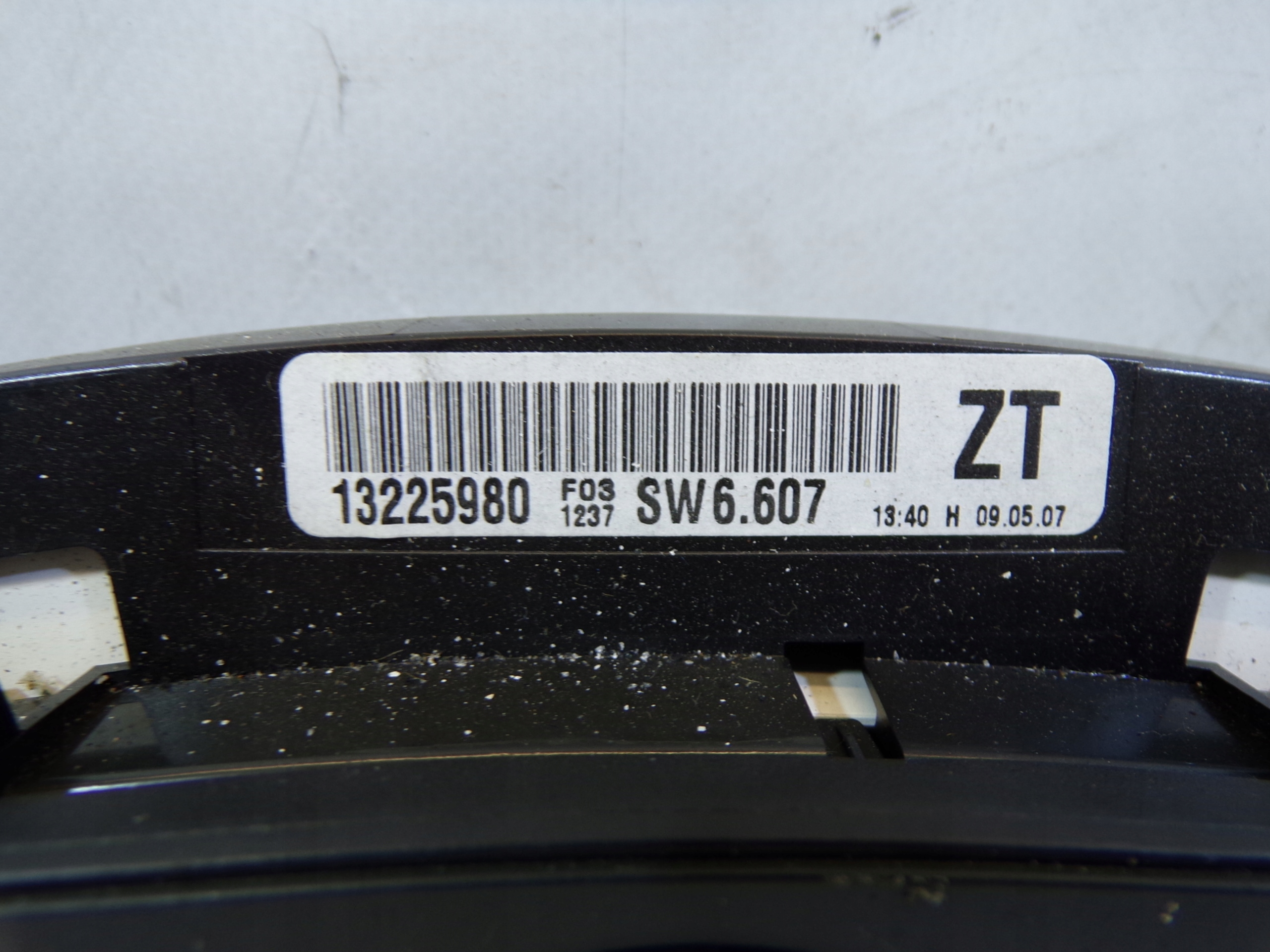 running board STARTOWY OPEL ZAFIRA B 1.9 CDTI 0281014024