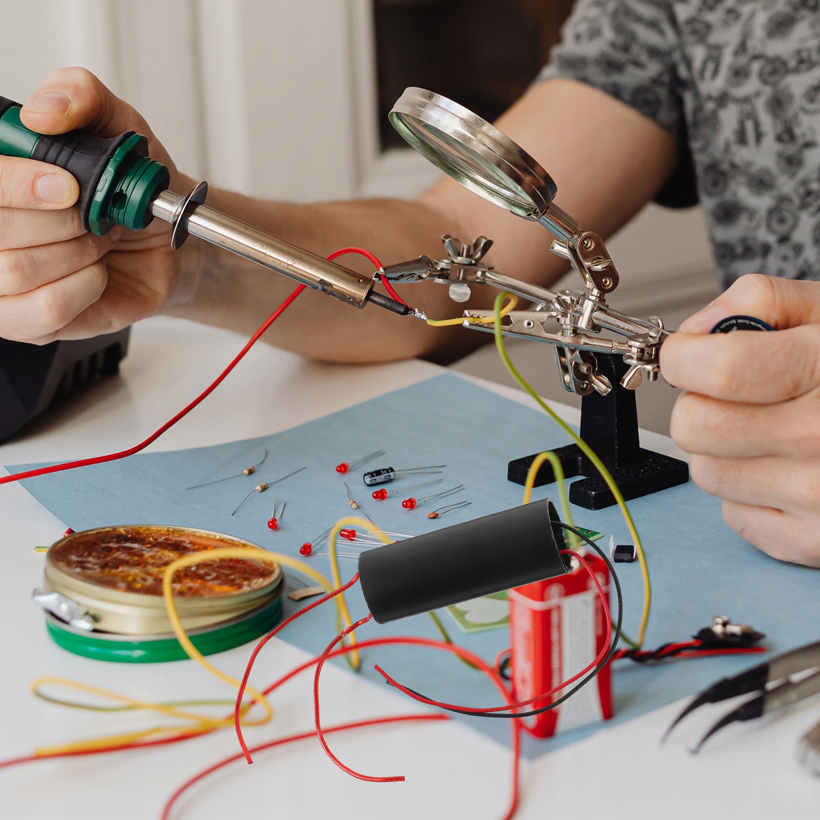 Wzmacniacz do naukowego modułu wysokiego napięcia Producent części Inny