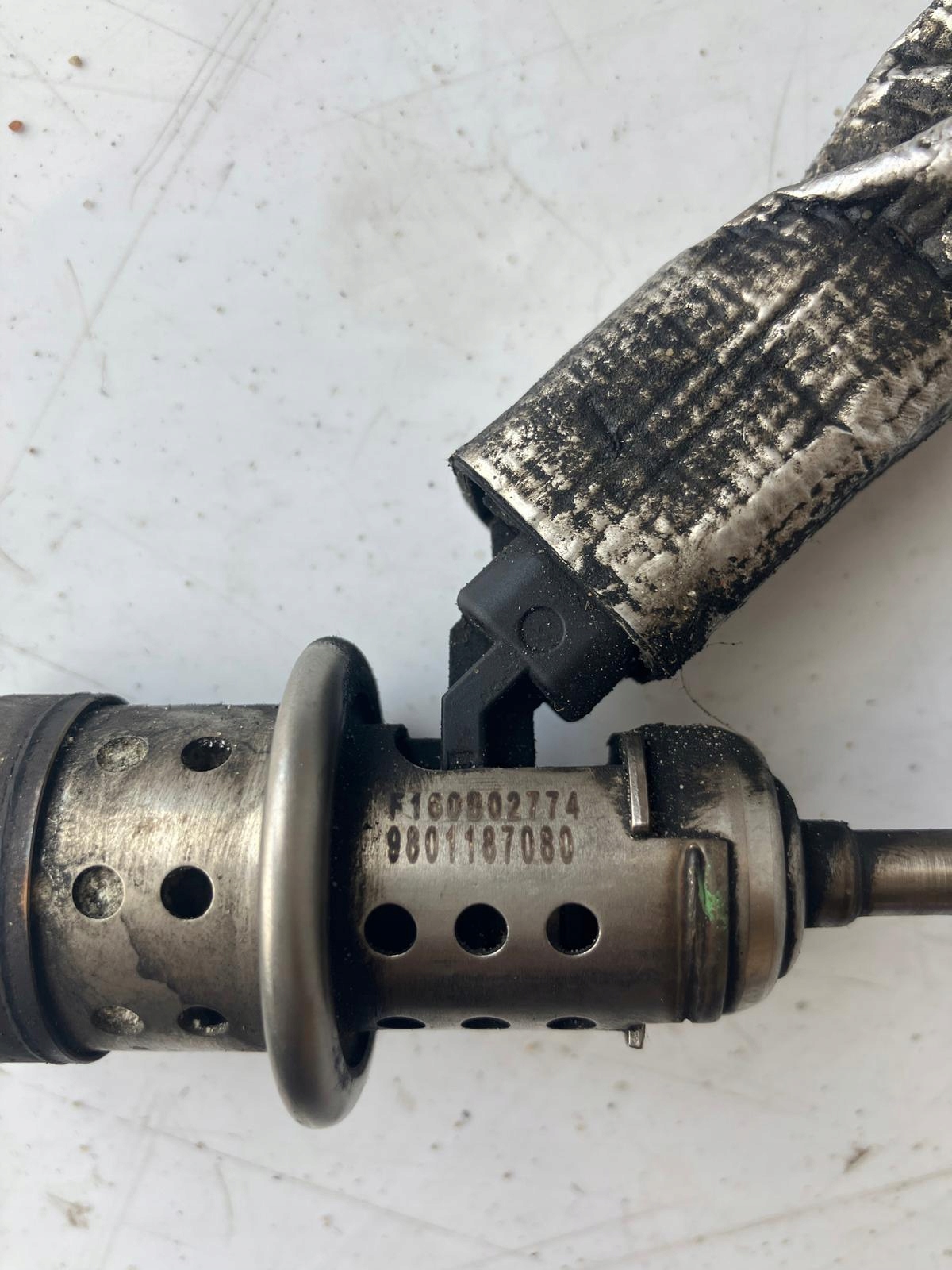 injector ADBLUE PEUGEOT CITROEN 9801187080