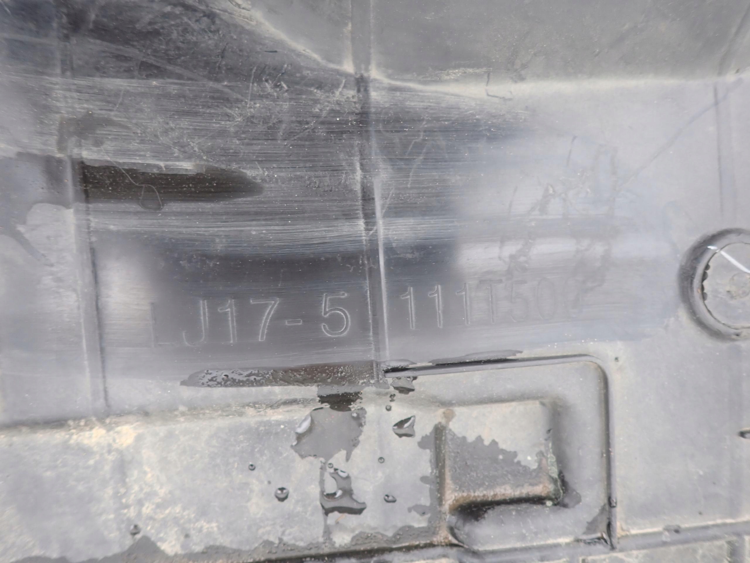 NISSAN NAVARA NP300 15- mudguard left front