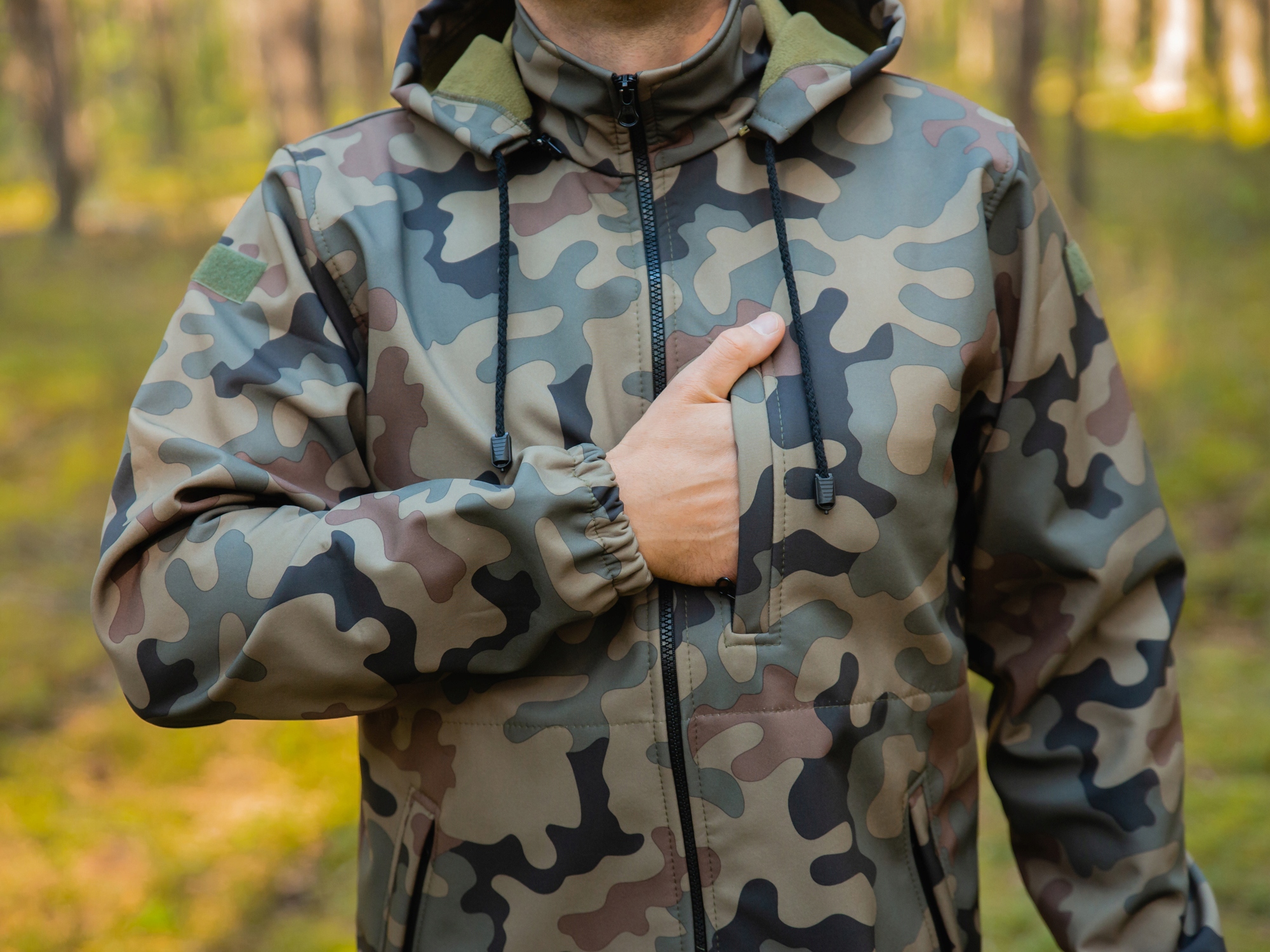 Kurtka SOFTSHELL Moro WODOODPORNA z kapturem r. XL Kaptur odpinany kaptur