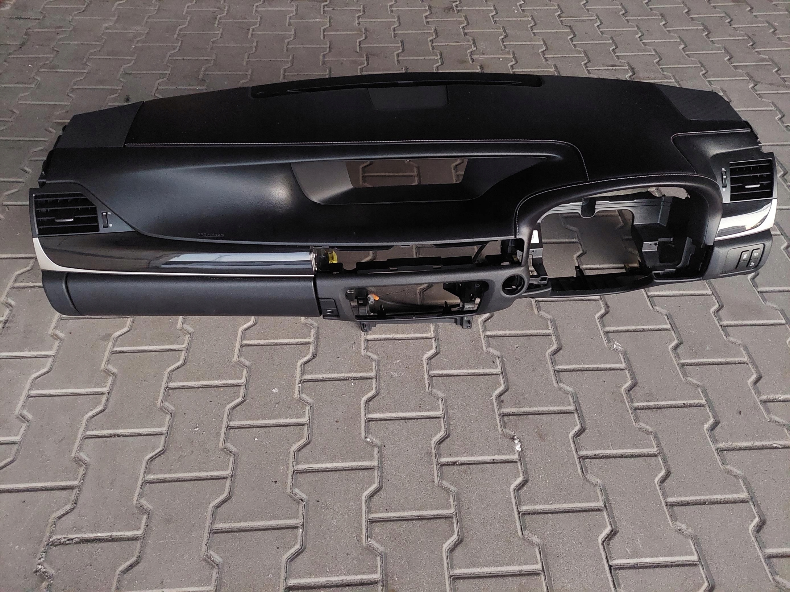 dashboard instrument panel cockpit console DASHBOARD UK LEXUS GS 4 IV GS250 12