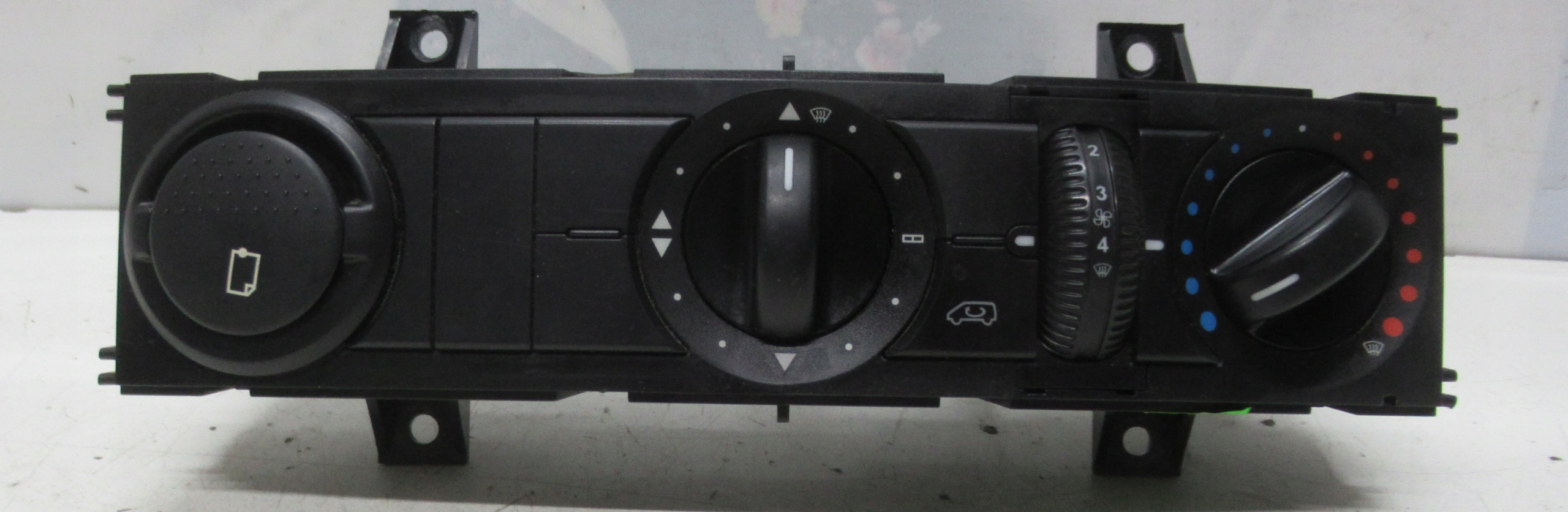 SPRINTER 906 08R PANEL air conditioning devices A9068300485