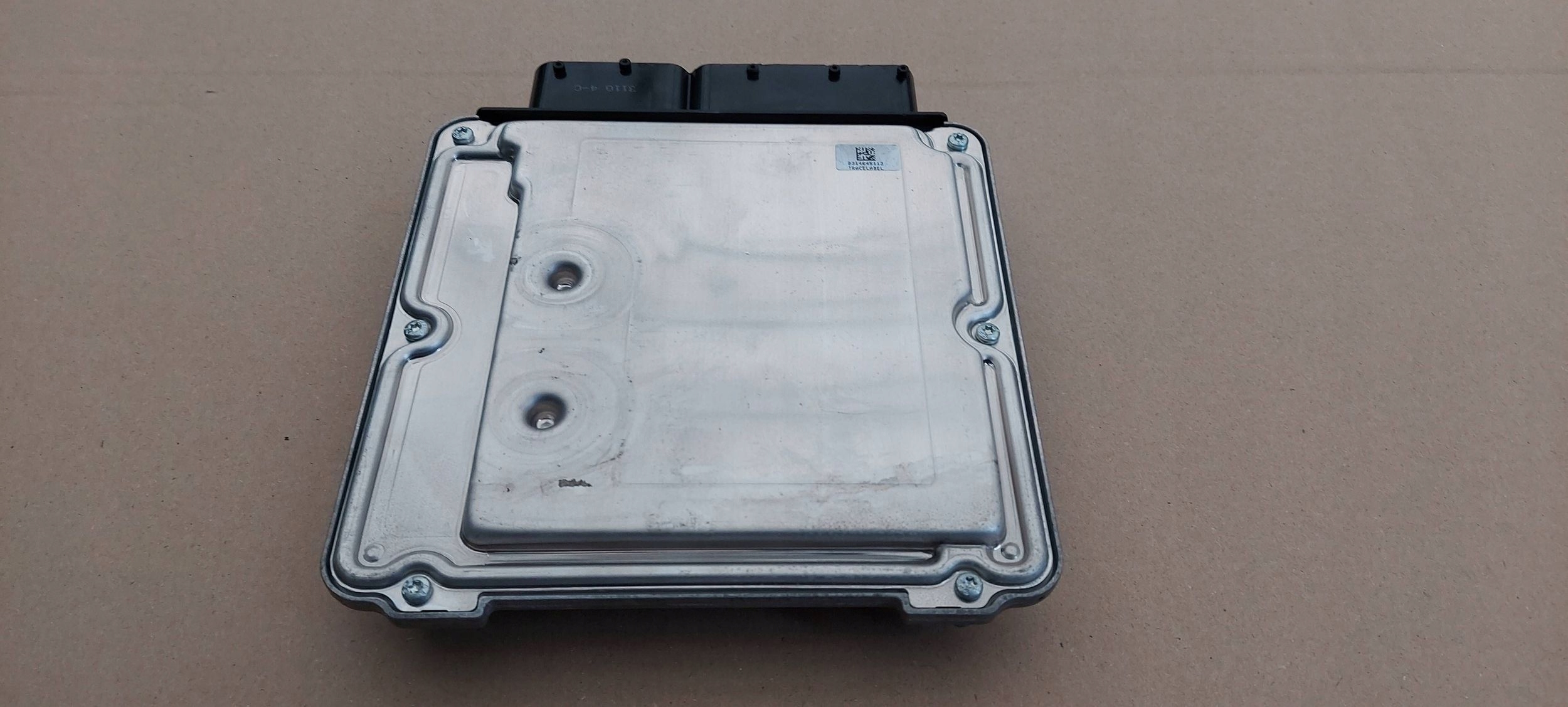 computer control unit AUDI Q5 8R 2.0TDI 03L906019AS *K25