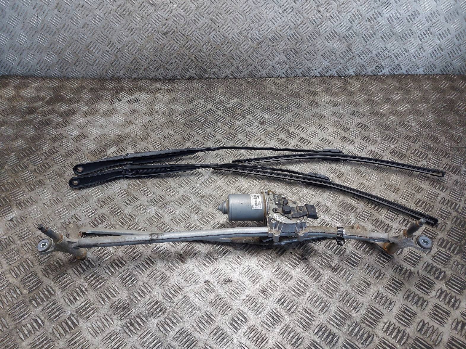 wiper mechanism + mini motor front + arm RENAULT MASTER III