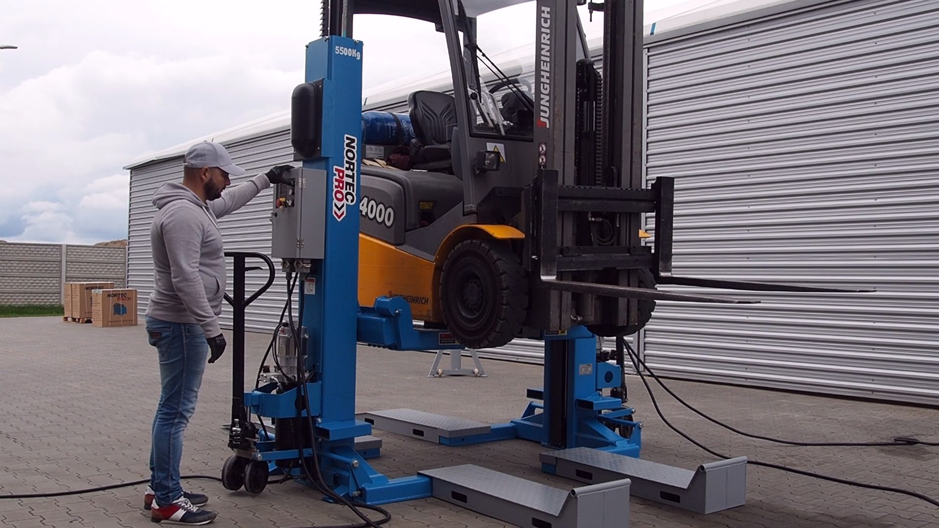 FORKLIFT Podnośnik do wózków widłowych- adapter