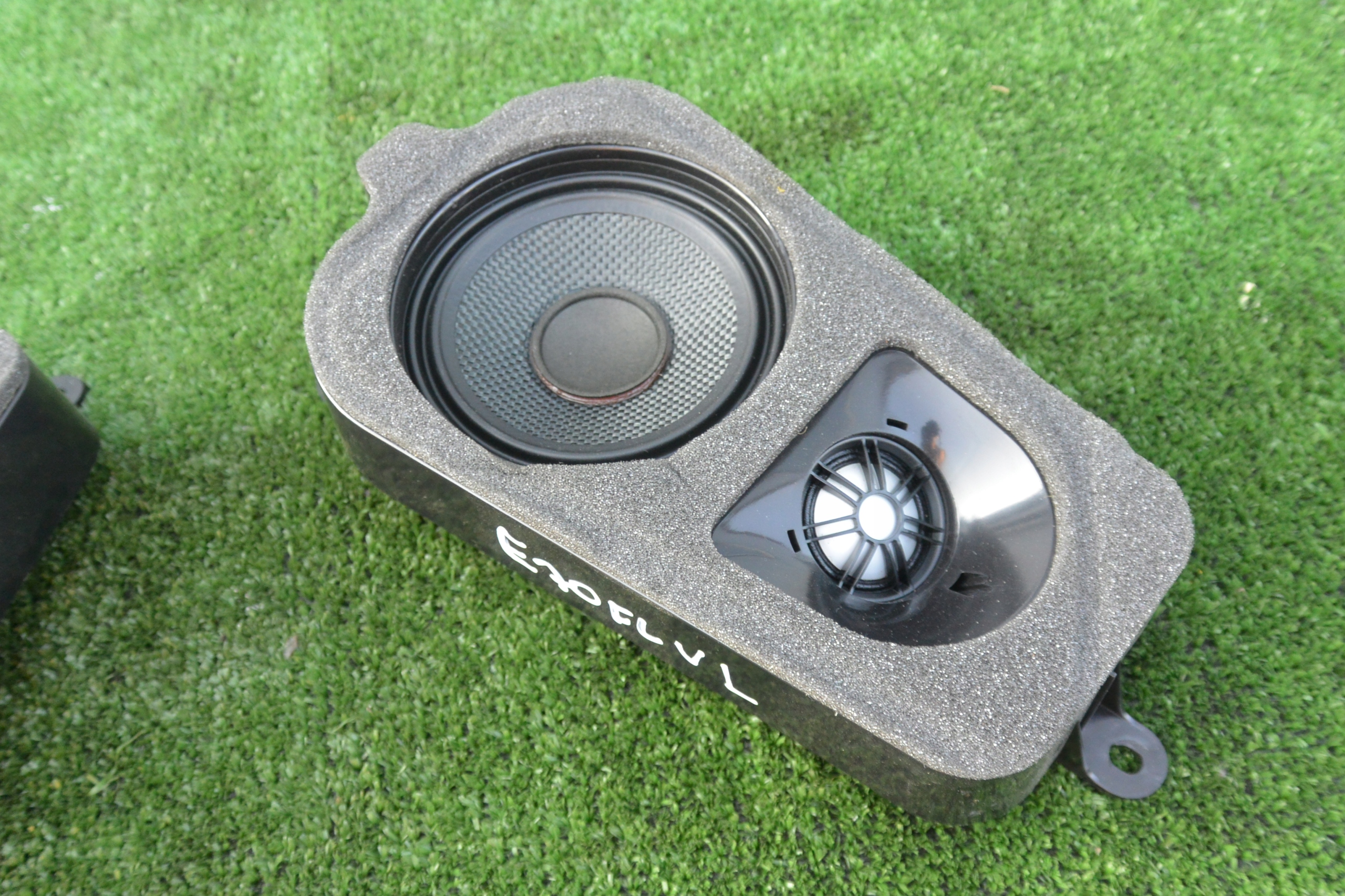 speaker SREDNIOTONOWY SLUPKA D HIFI right left BMW X5 X6 E70 E71 KOMPLET