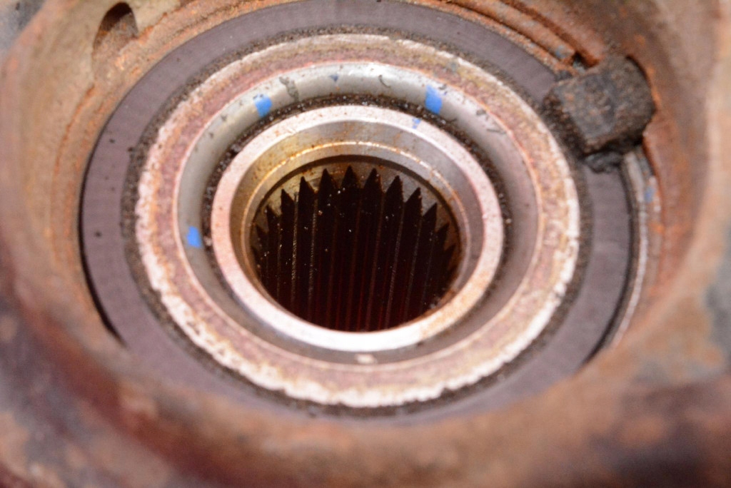 otoč čepu levá předek HYUNDAI BAYON 1.2 16V 84 KM 21