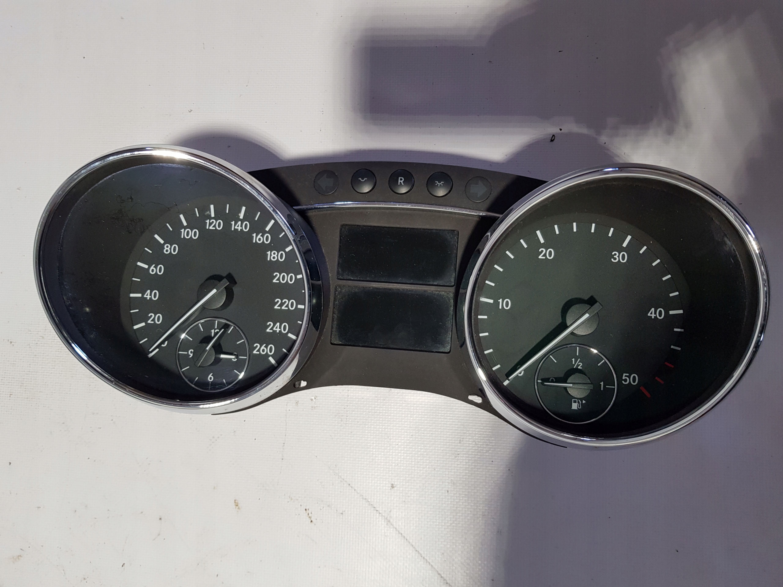 dials A2515401848 MERCEDES W251 W164 3.0 CDI EU