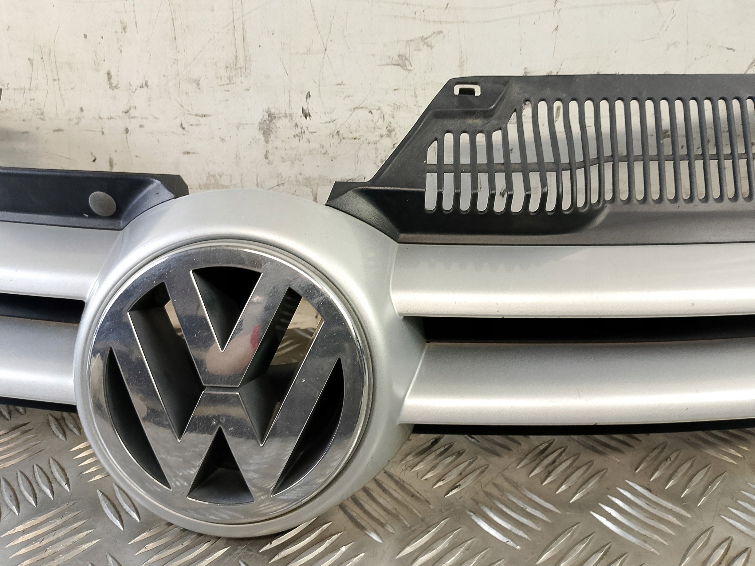 Grill Grill VW GOLF V 1K0853655A 1K0853651A
