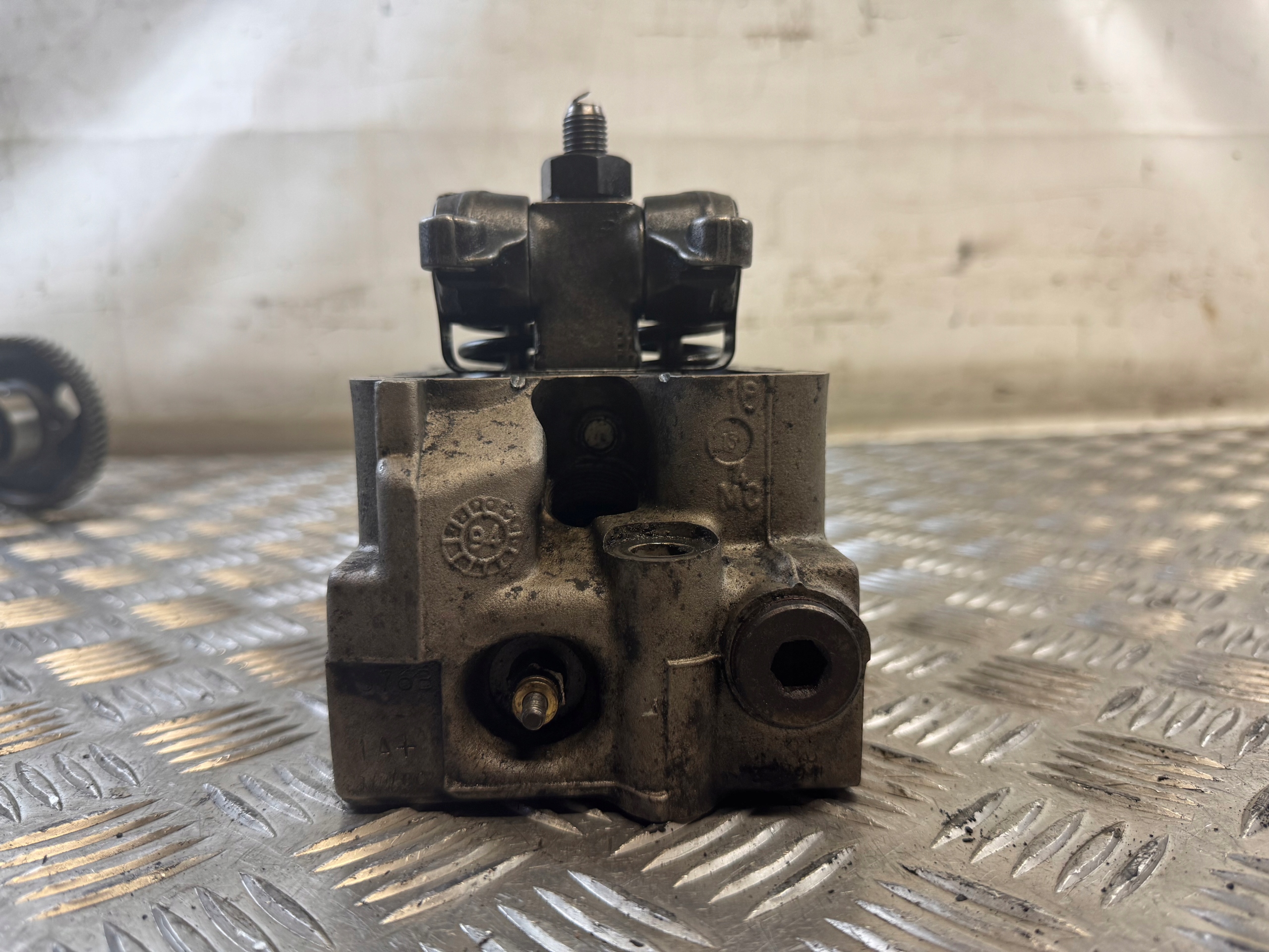 head. 90352024F VOYAGER II 2,5 TDI 92R