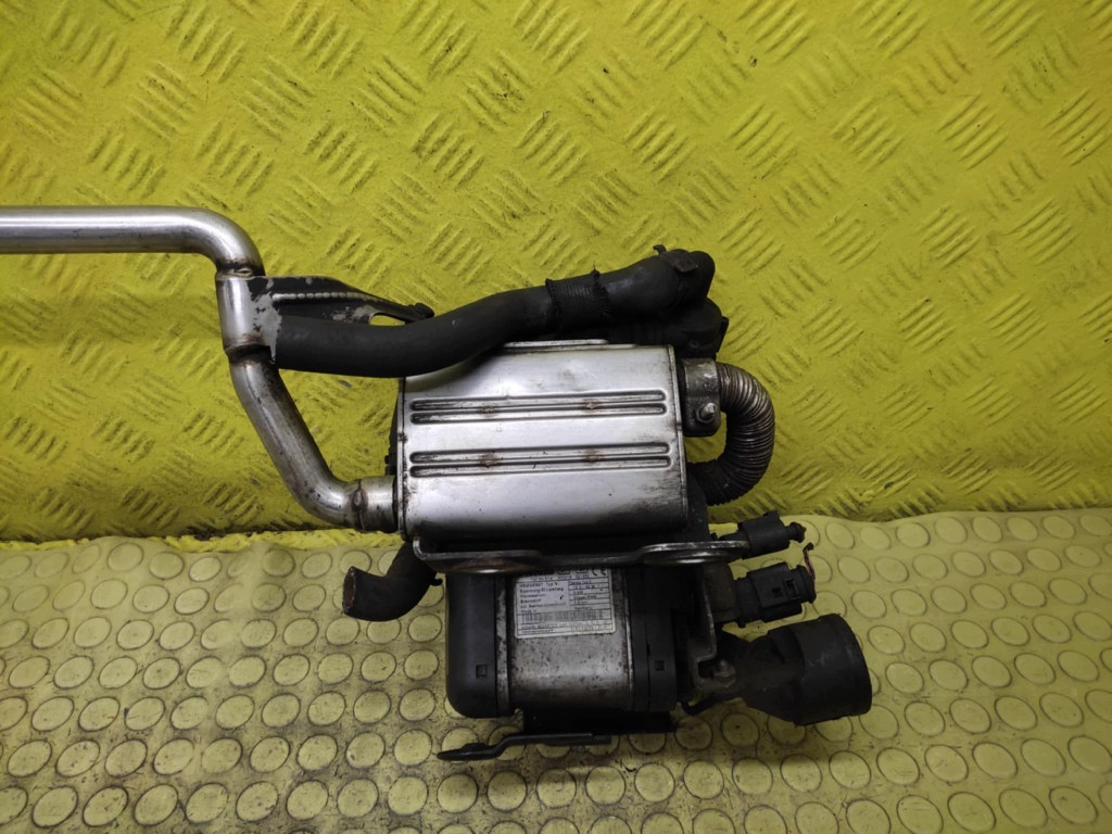 VW TOURAN and WEBASTO 1K0815065D