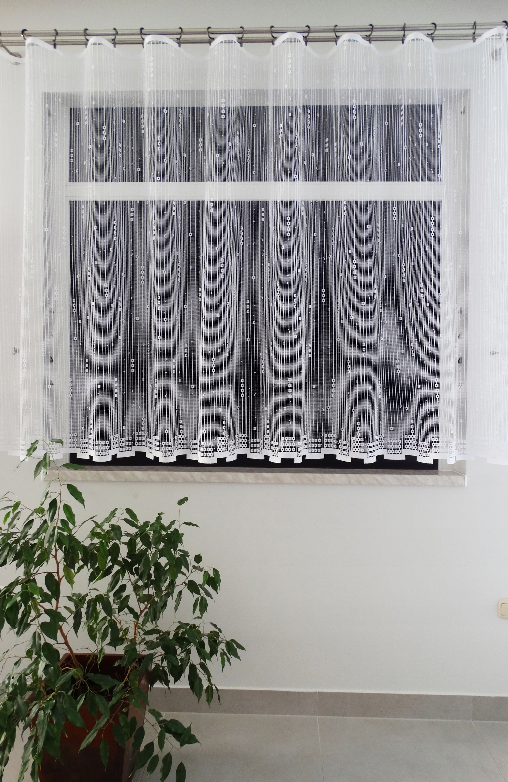 Mg Záclona 22/200 Bílá 410X130 s páskou polský K