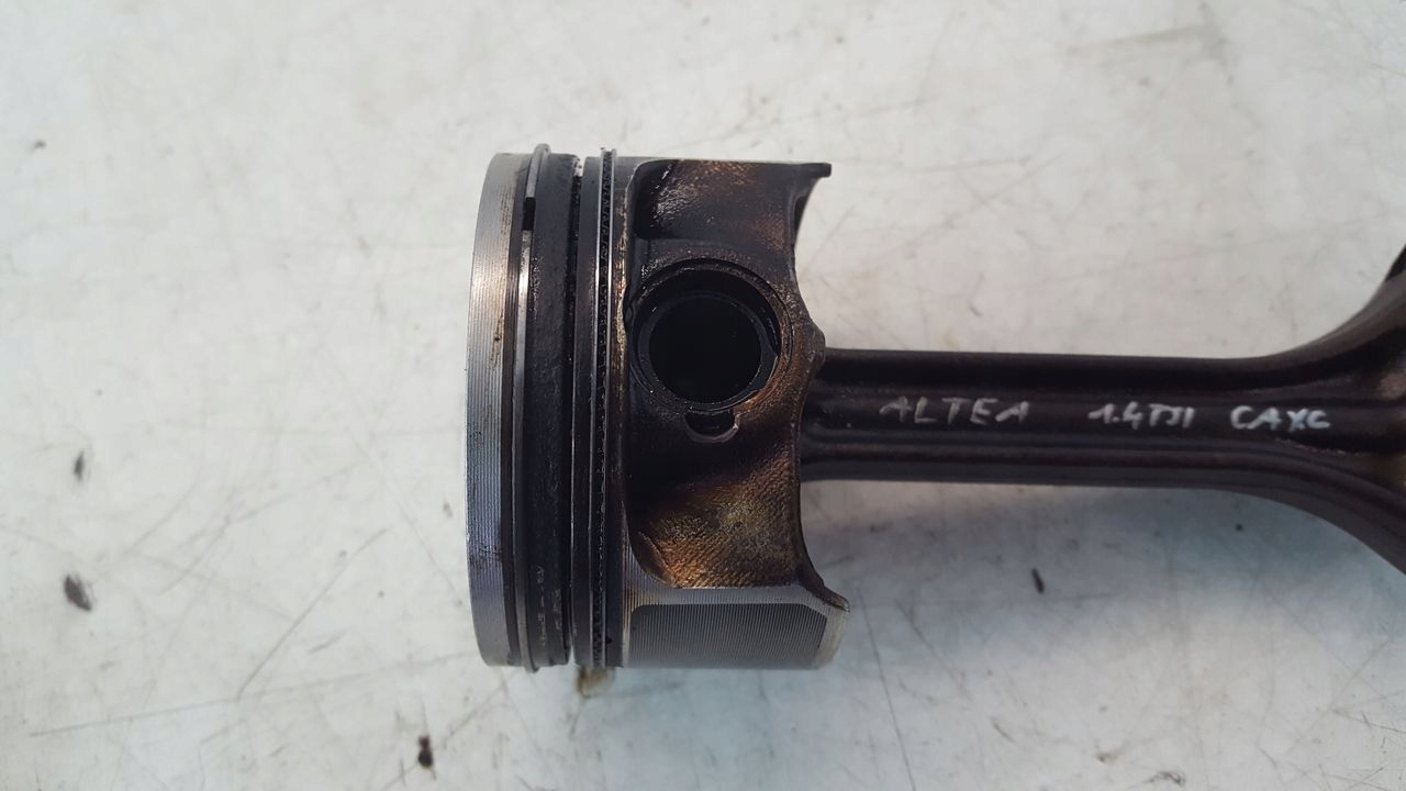 piston connecting rod Seat Altea XL 1,4 TSI CAX
