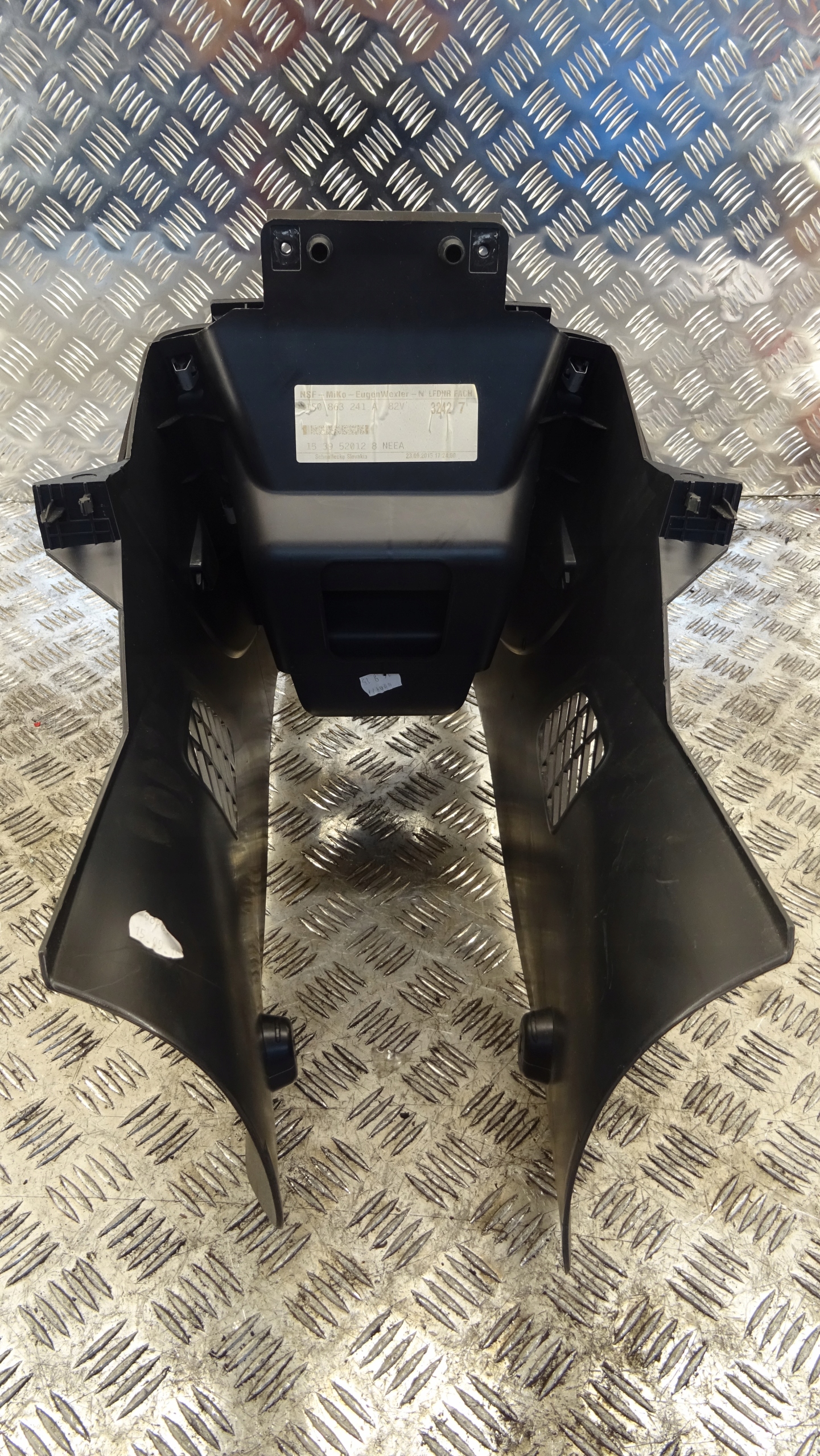 TUNEL central VW UP MII CITIGO 1S0863241A nr M155