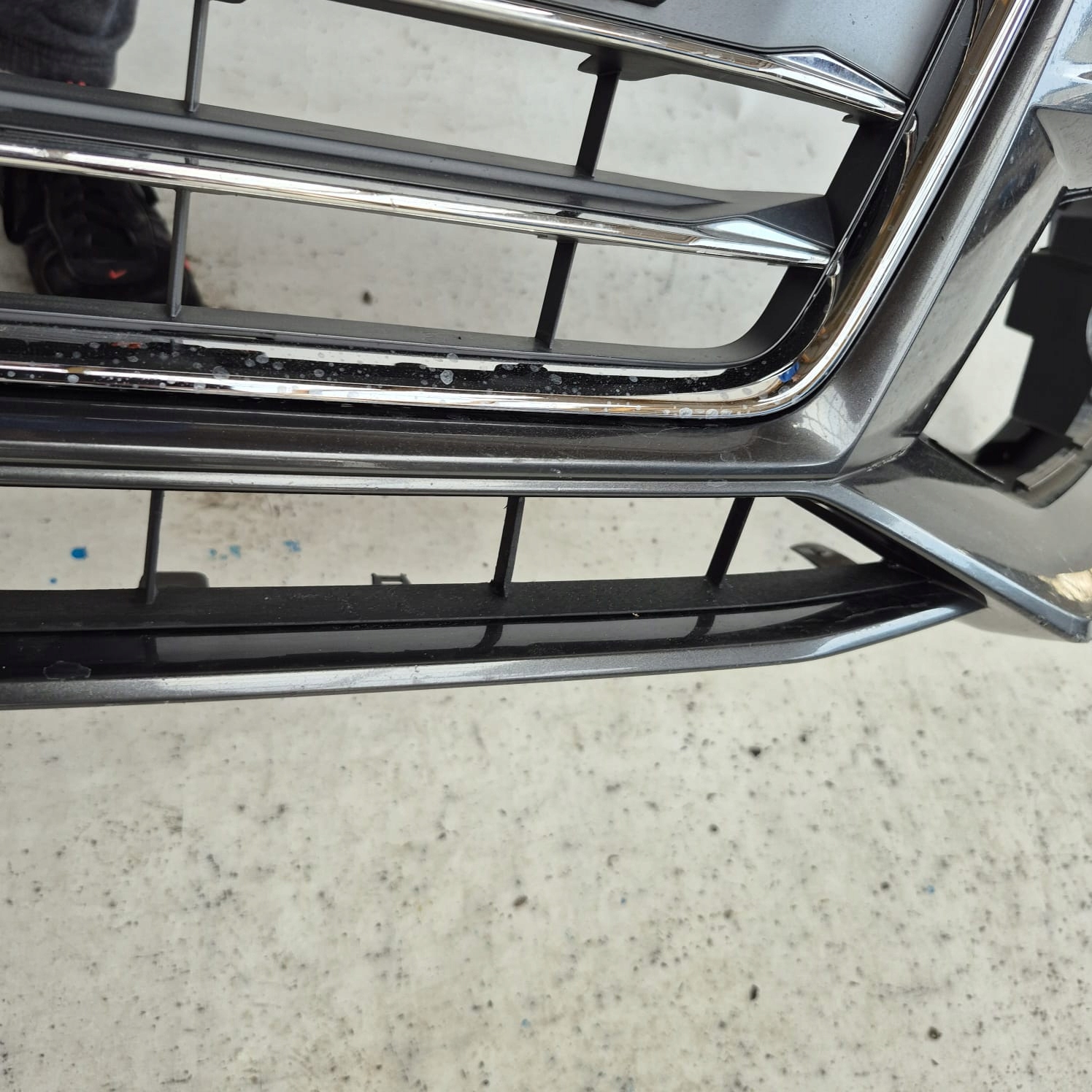 AUDI A4 B9 8W0 S-LINE 15-19 bumper front front PDC SPR 8W0807437