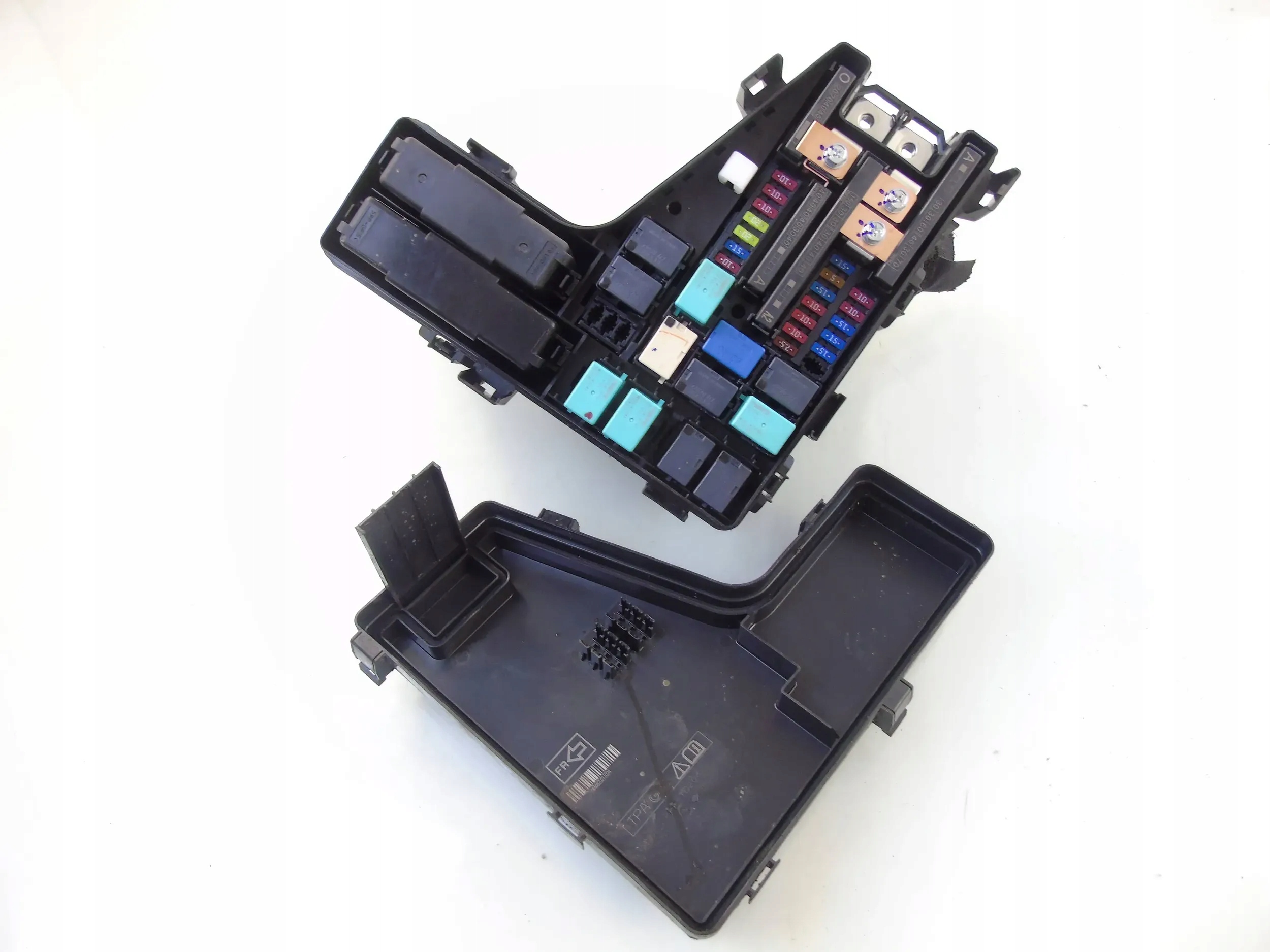 SKRZYNKA BEZPIECZNIKÓW HONDA CR-V CRV V