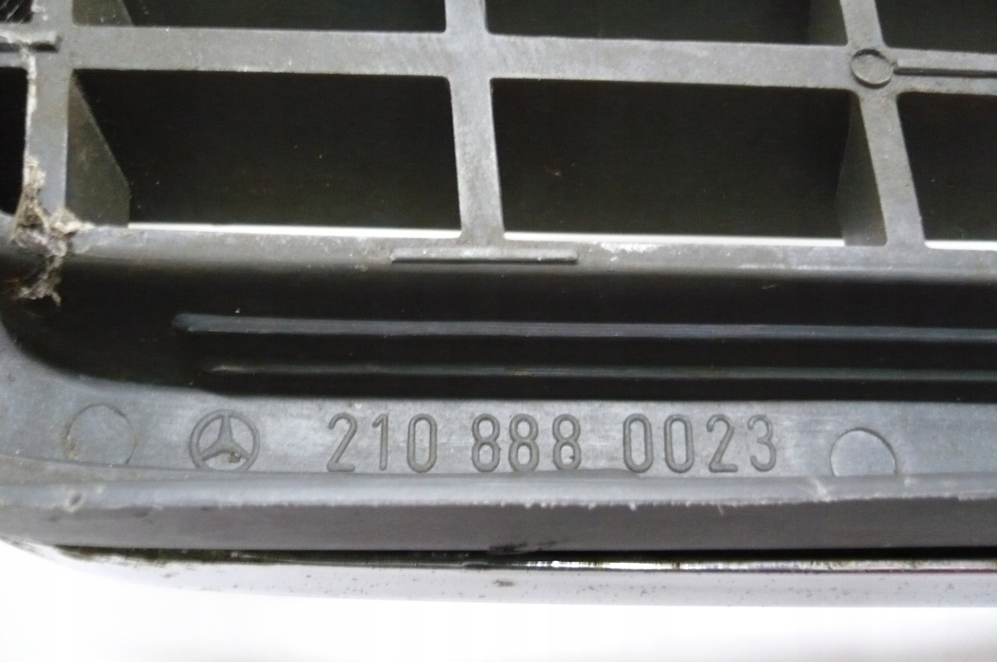 MERCEDES E KLASA W210 Grille 1995-99
