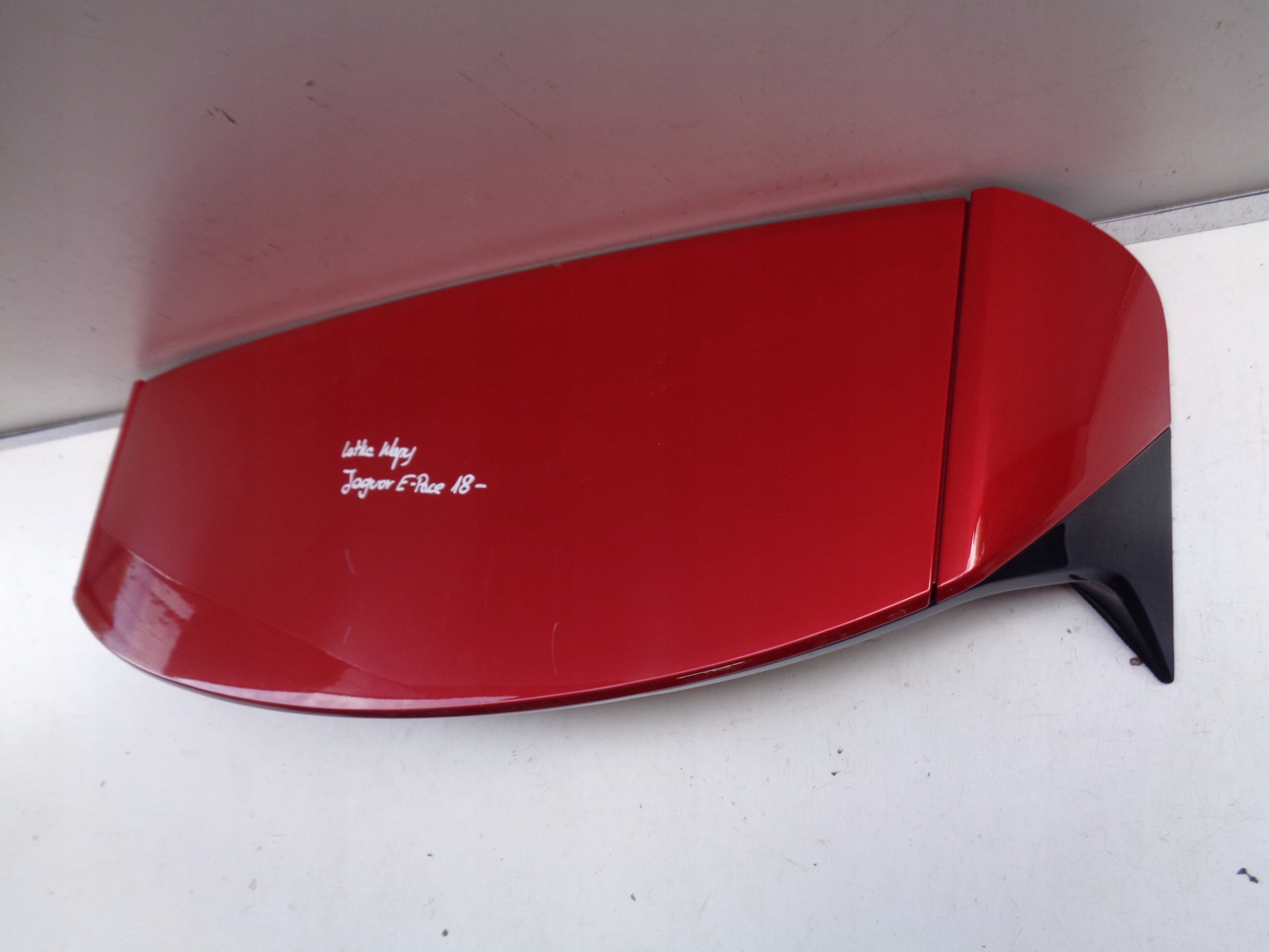 spoiler LOTKA heckklappe JAGUAR E-PACE 18