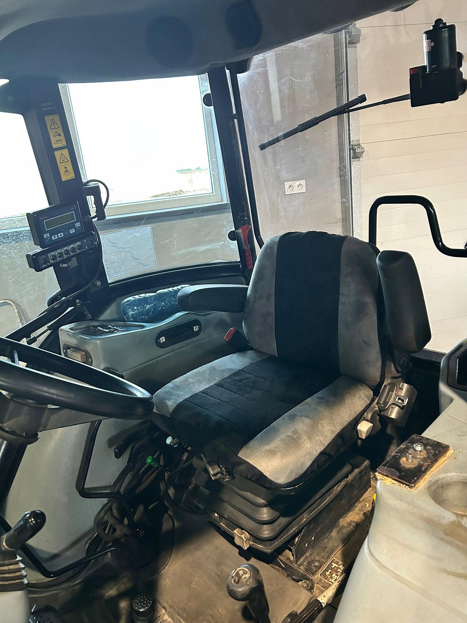 Potah Sedadla Pilot 78/764 ewg New Holland Case Materiál