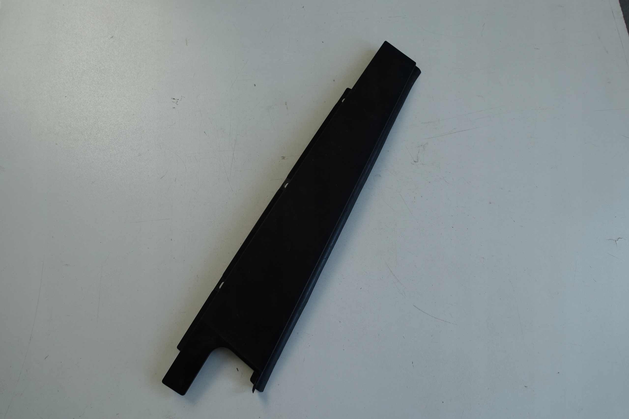 AUDI Q5 NAKŁADKA OSŁONA SŁUPKA DRZWI PRAWA TYŁ TYLNA