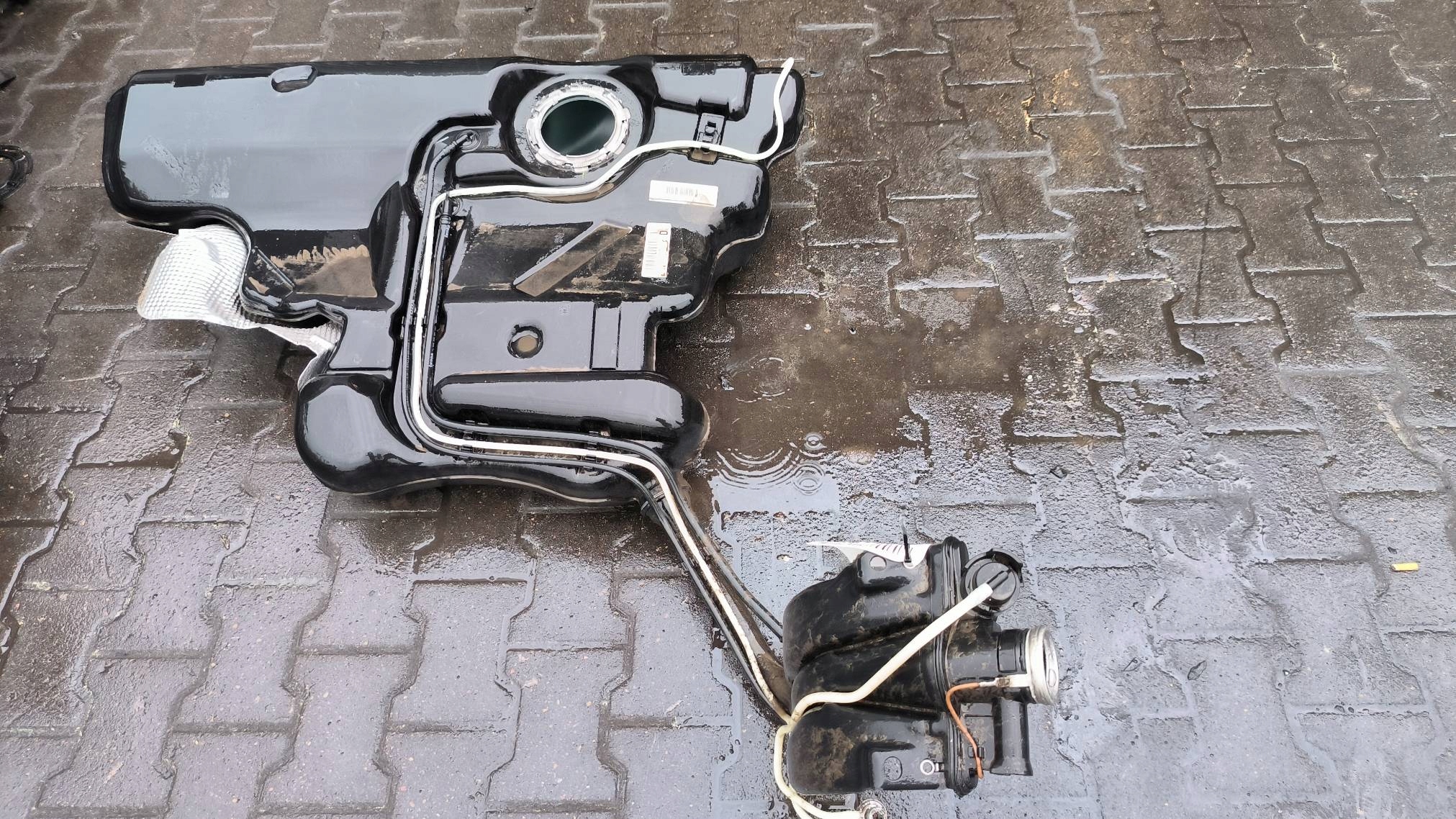 tank 6R7201138A SKODA RAPID LIFT